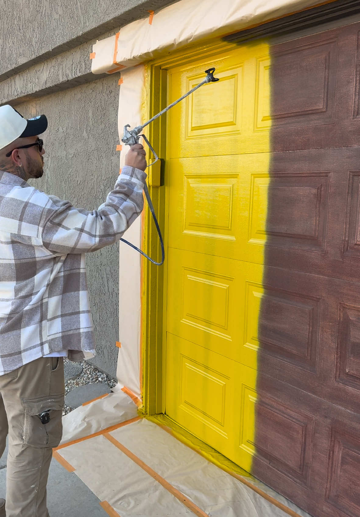 Would you paint your garage? 🟡 😳 . . . #palmsprings #fyp #coachella #fy #inlandempire #homeimprovement #paintlife #construction #sherwinwilliams #asmr #nikospaintanddesign 