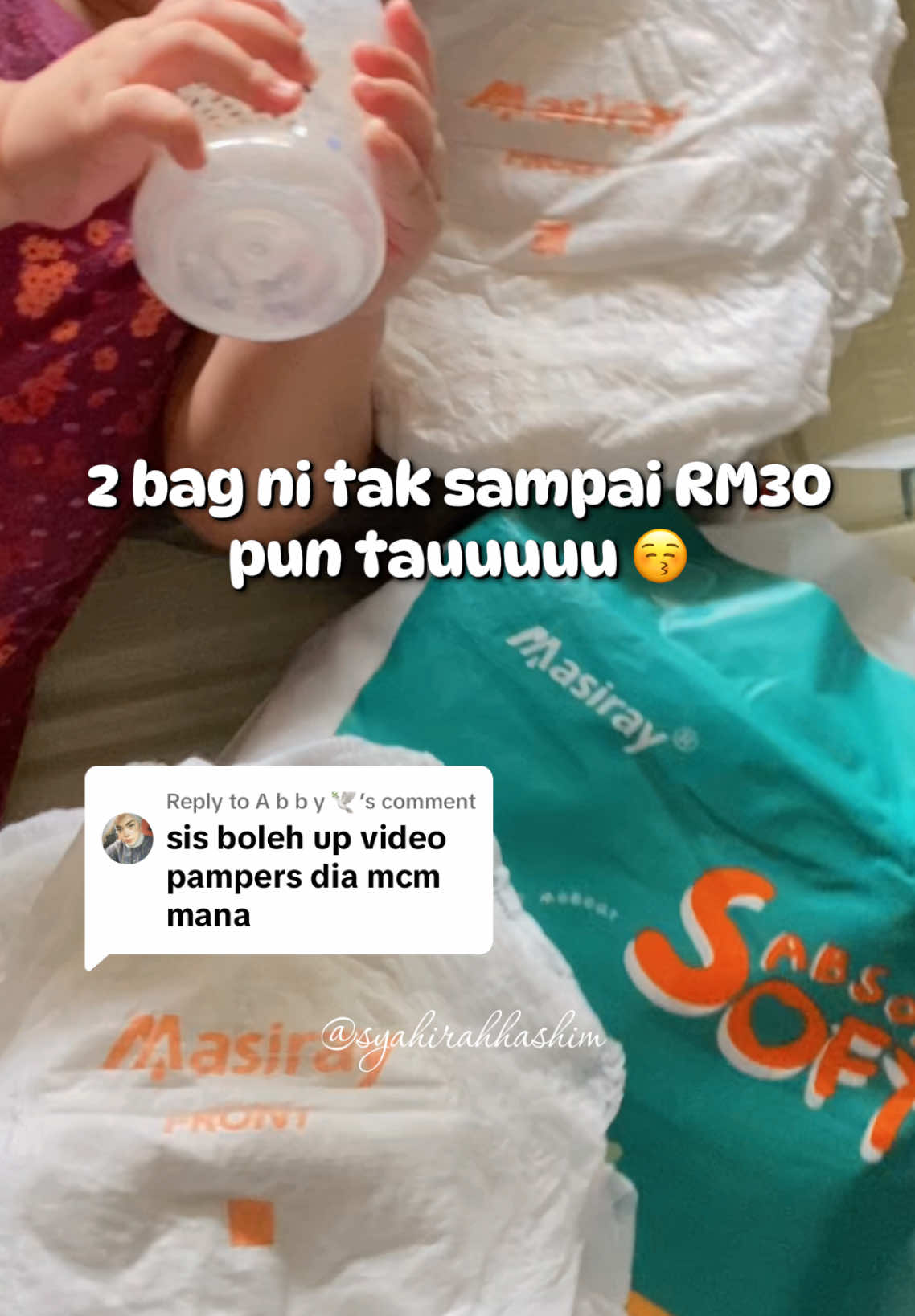 Replying to @A b b y 🕊 ni tauu sis. So far anak saya memang sesuai diapers ni. Lagipun harga dia terlajak murah tauuu, kat luar konfemmm tak dapat harga camtu untuk 2 bag. Soooo mommies checkout dekat beg kuning okeyyyy 🫶🏻✨ #fyp #fypages #fypppppppppppppppp #diapersmurah 