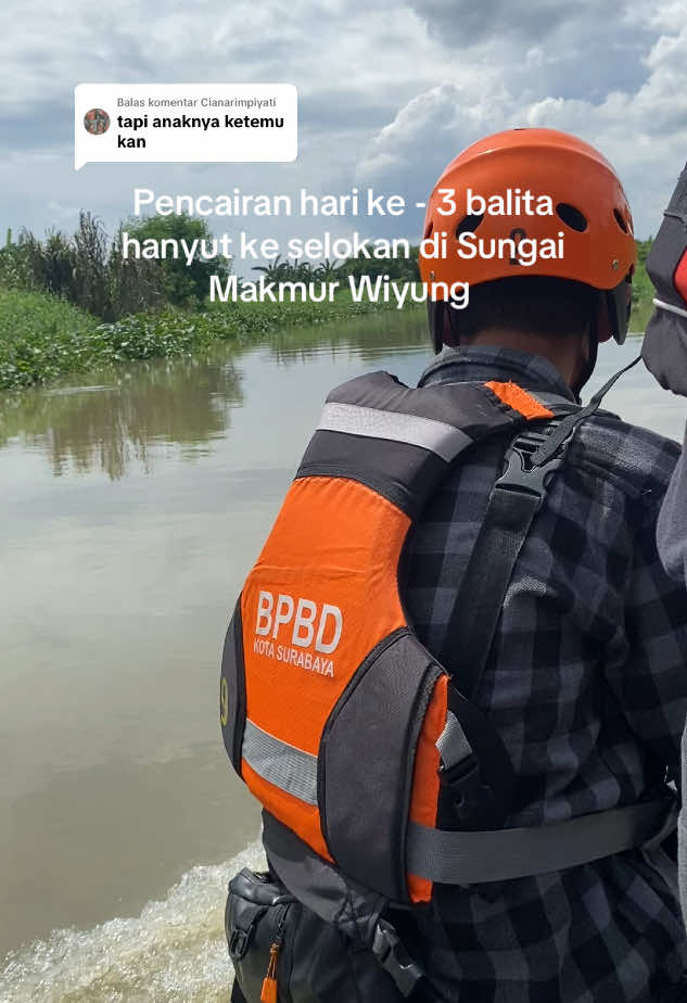 Membalas @Cianarimpiyati #balita #babatan #wiyung #surabaya #selokan #banjir 