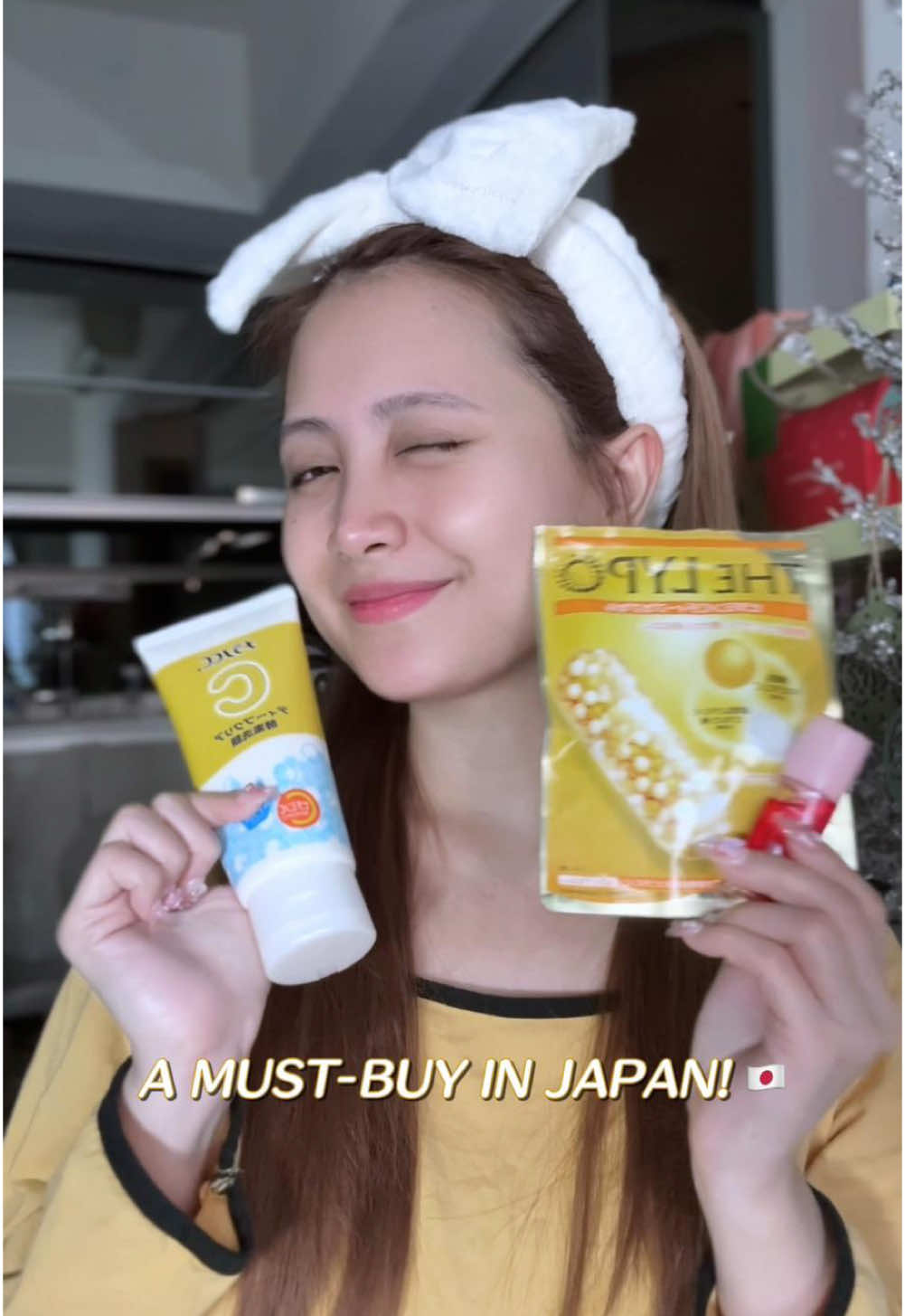 This is how vitamin C works for a healthier and clear skin✨✨ ✔A Must-Buy products in Japan 🇯🇵 • Melano CC Deep Clear Enzyme FaceWash • THE LYPO Liposomal Vitamin C Capsules • Lycee Glow Anti-Fatigue Eye Drops (Upgraded Version) #ROHTO #jbeauty #japaneseskincare #japanbeauty #GoodProductSharing #MyAffordableGoods #WhatToBuyInJapan #beauty #skincare #skincareroutine #DailyRoutine #productrecommendation #toppicks #skincaretips #beautytips #viralskincare #beautyrecommendation #trending #viral #foryou #fyp #foryoupage #explore #explorepage 