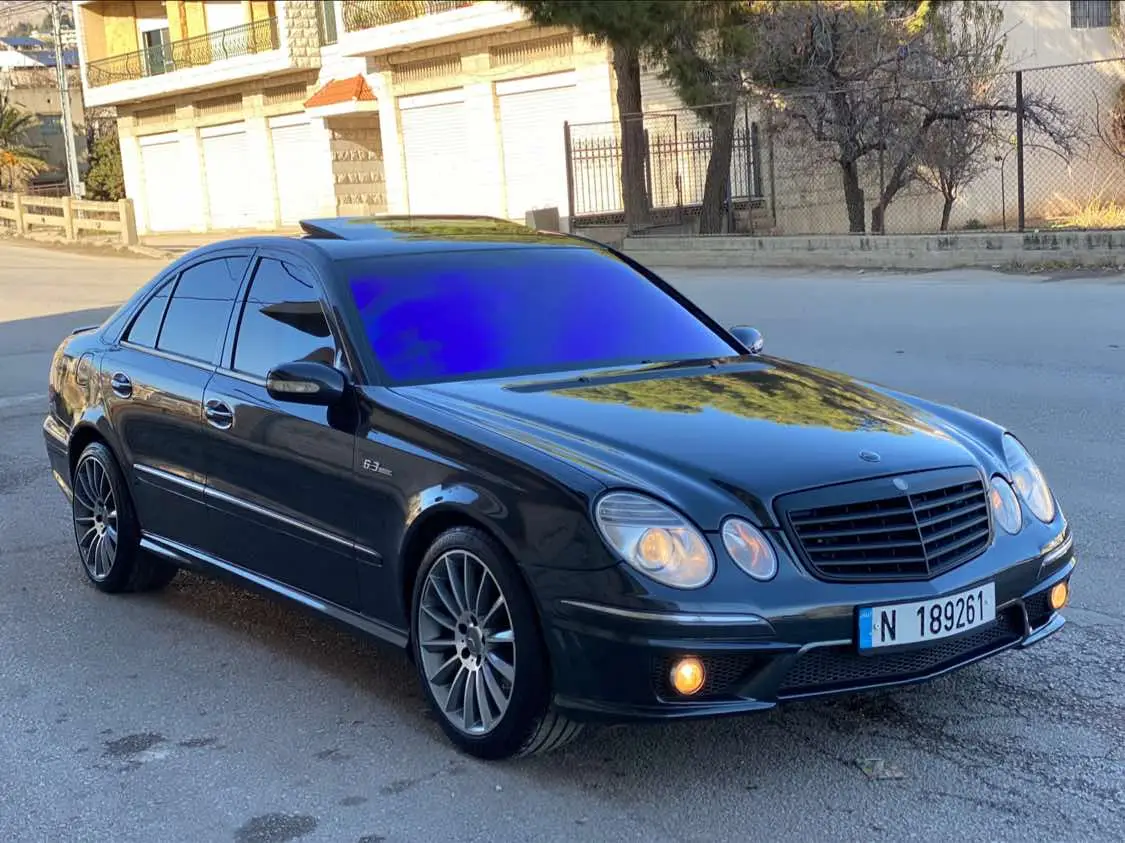 #E500 model 2003 lok 2009 lbi2a lorjinal tahet lfahes msajale ma 3layha shi syara sherke kela shi she8al fiha 4 jnouta w4 dwalib jded mikanika sherke aleb aswad shoufaj nar AC taleje hadida sherke lltawasoul 70767775