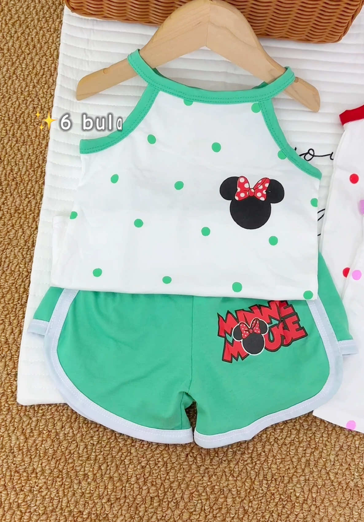 Design baru dot dot minnie ni comel giller😍‼️‼️ Yg pending…. Hrg murah, Rm 6.20 dpt singlet dan baju 🥰  Ade size 6-12m sampai 4-5 tahun Tekan beg guning 👌 #bajubudakmurah #kidsfashion #bajubaby #bajubabymurah #bajubudakperempuan 