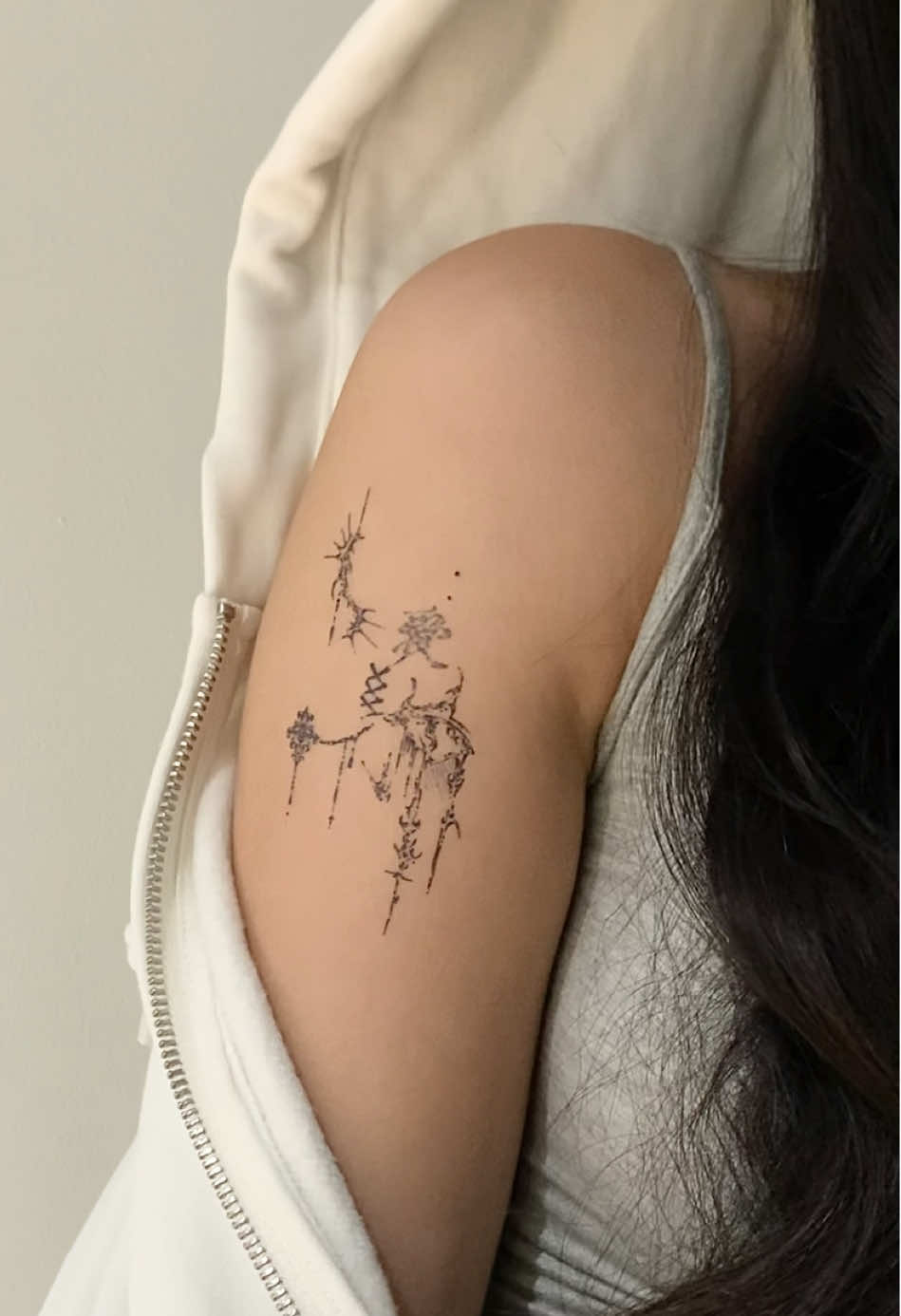 Experience Tattooist Keeshe's Tribal Tattoo as LAZYSTUDIOS Temporary Tattoo!🖤👀 - product: KEESHE 04 #타투 #타투스티커 #오래가는타투스티커 #템포러리타투 #타투추천 #타투스티커추천 #리본타투 #레이지스튜디오 #타투틱톡 #추천 #홍대 #연남 #레이지스튜디오타투 #hongdae #yeonnam #홍대가볼만한곳 #홍대추천 #추천 #연남놀거리 #goods  #tattoo #tattoos #tattoosticker #tattoostickers #temporarytattoo #mustvisitinhongdae #seoul #lazystudio #tattootiktok #lazystudios #lazystudio #koreatattoo #trendingstickertattoo #stickertattoo #besttemporarytattoo #lazystudiotattoo #hongdae #temporarytattoo #mustvisit #flowertattoo #koreamustgoplaces #foryou #pov 