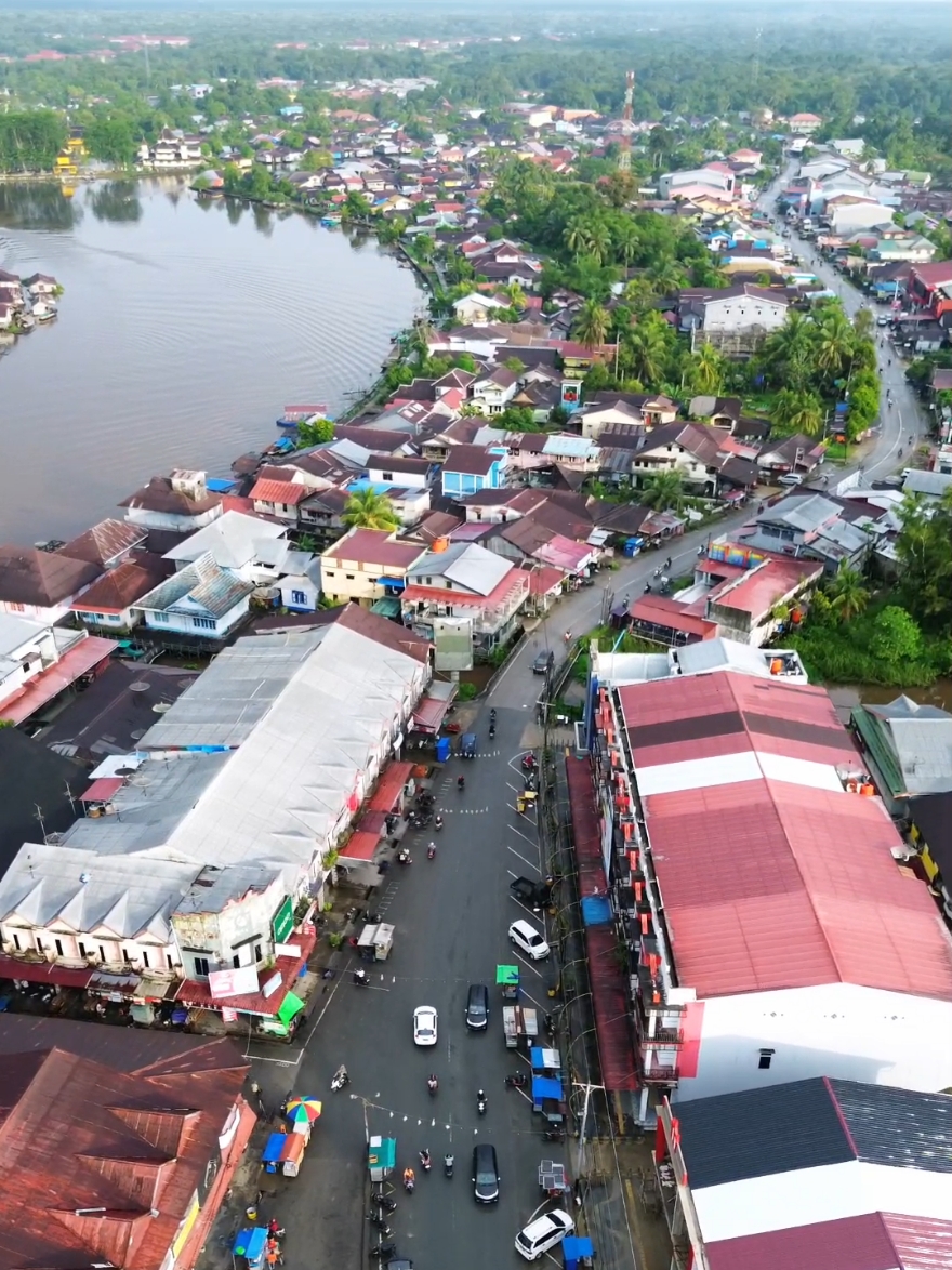 Di tepian sungai sambas #fyp #fypシ #sambas #drone #dronevideo  #fyppppppppppppppppppppppp #sambaspride⚡ #kalbar #kalbarborneo #kalimantanbarat #indonesia🇮🇩 