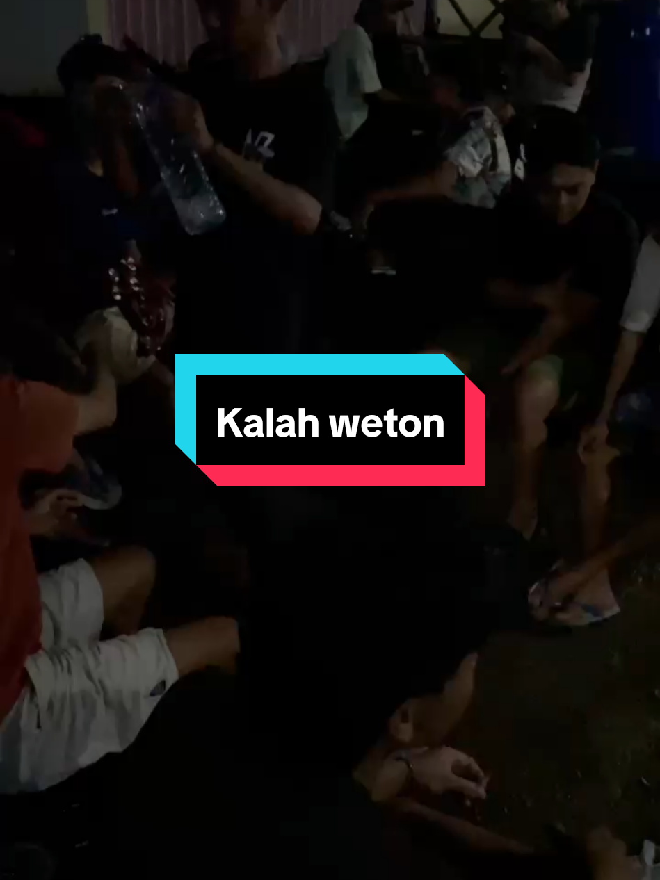 Kalah weton woo 👋 #kalahweton #kemputsts #cover #coversong #kendangkoplo #kendangrampak #fyp #fyppppppppppppppppppppppp #bahanswmu #story #masukberanda #kuduspride #kudus24jam #jatenggayeng 