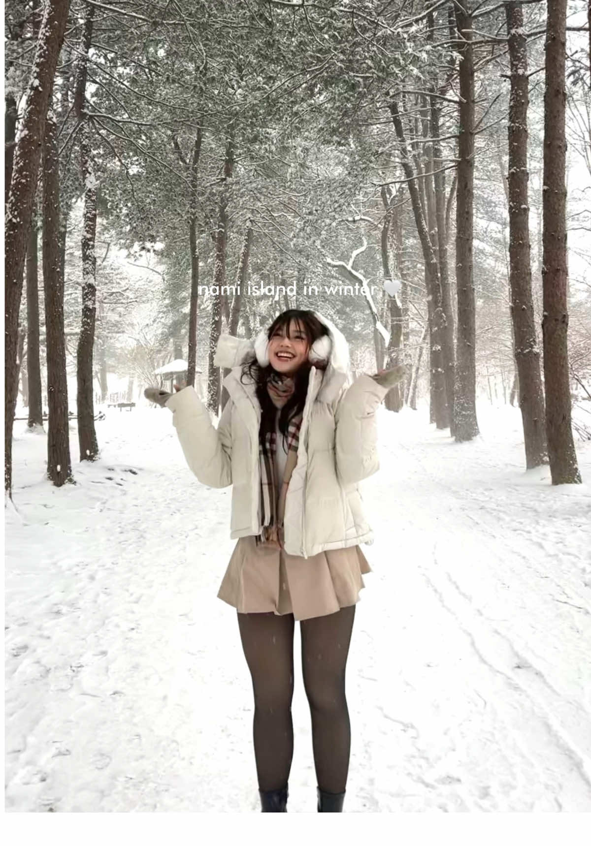 how nami island looks like right now ❄️⛄️  #korea #seoul #namiisland #namiislandkorea #koreatravel #travelguide #koreavlog #visitkorea #placestovisitinkorea #travelbucketlist #winterinkorea 