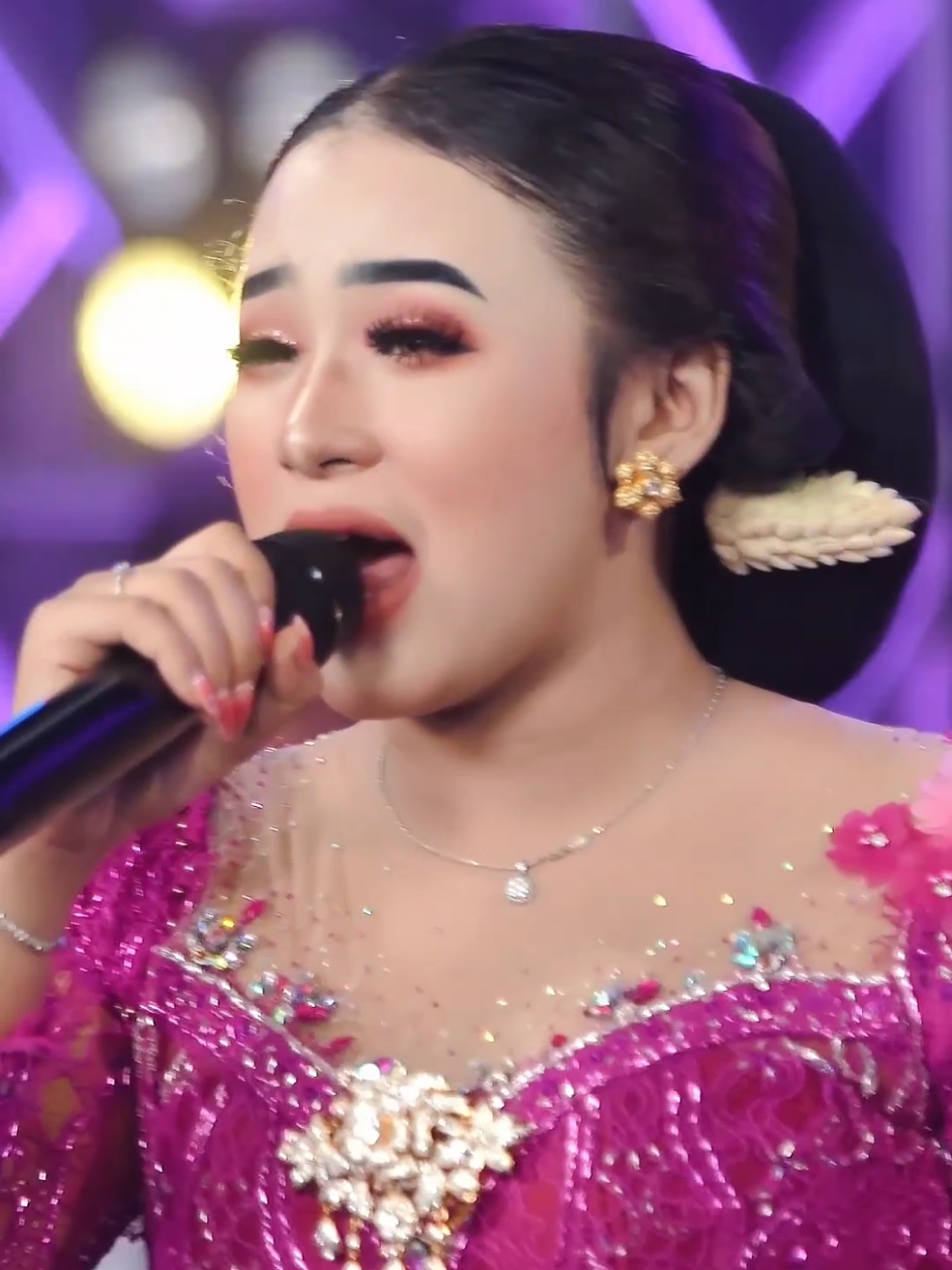 NRESNANI  Judul : Nresnani  Artis : Niken Salindry  YouTube : Aneka Safari Record  #nikensalindry  #nresnani  #anekasafarirecord  #musicindstars 