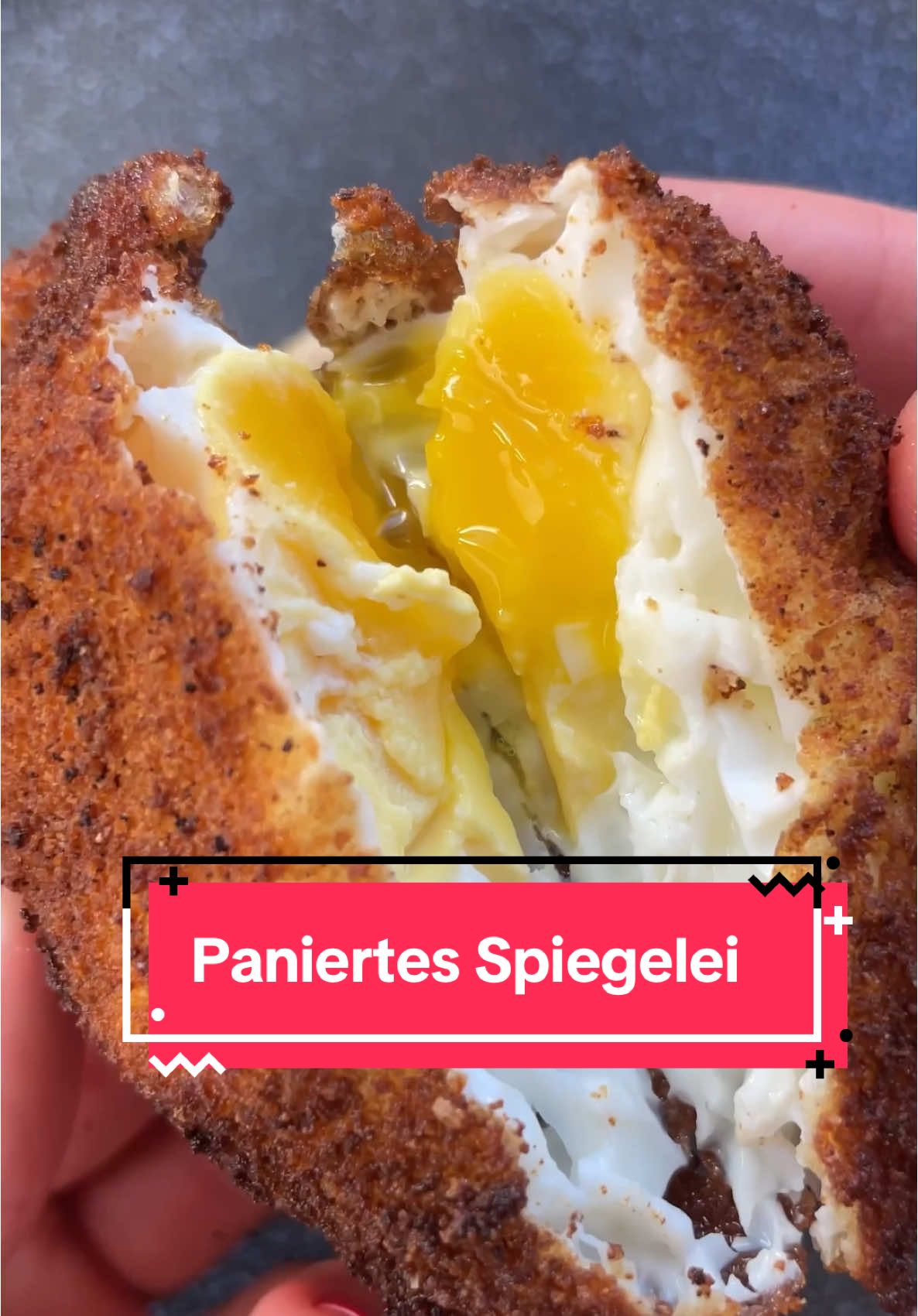 Perfekt für jede Brotzeit: Paniertes Spiegelei! Zutaten: - Paniermehl - EI - Öl #rezepte #schnellerezepte #viralerezepte #einfacherezepte #brotzeit #snack #eier