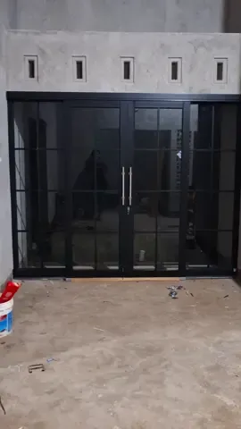 partisi kaca pintu geser aluminium . . . . #kusenaluminiummagetan #kusenaluminiummadiun #kusenaluminiumponorogo #fyp #shorts #madiun24jam #CapCut 