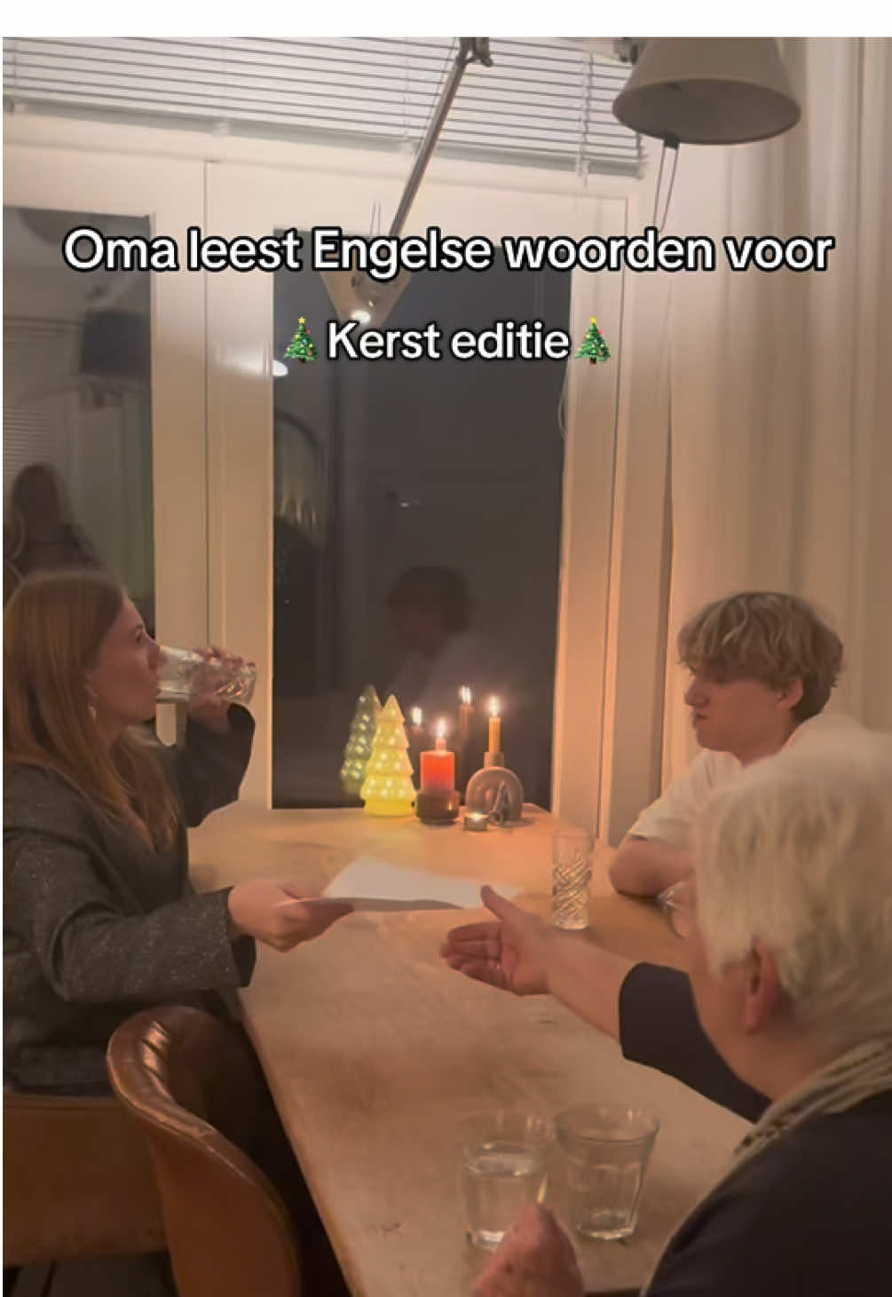 gelukkig kon ze er zelf net zo hard om lachen😂✨🎄 #christmas #kerst #oma #fyp 