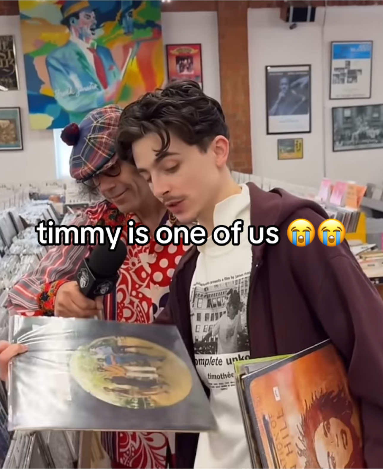 “love a little phoebe” he is so cute (footage from nardwuar) #timotheechalamet #fyp #phoebebridgers #boygenius 