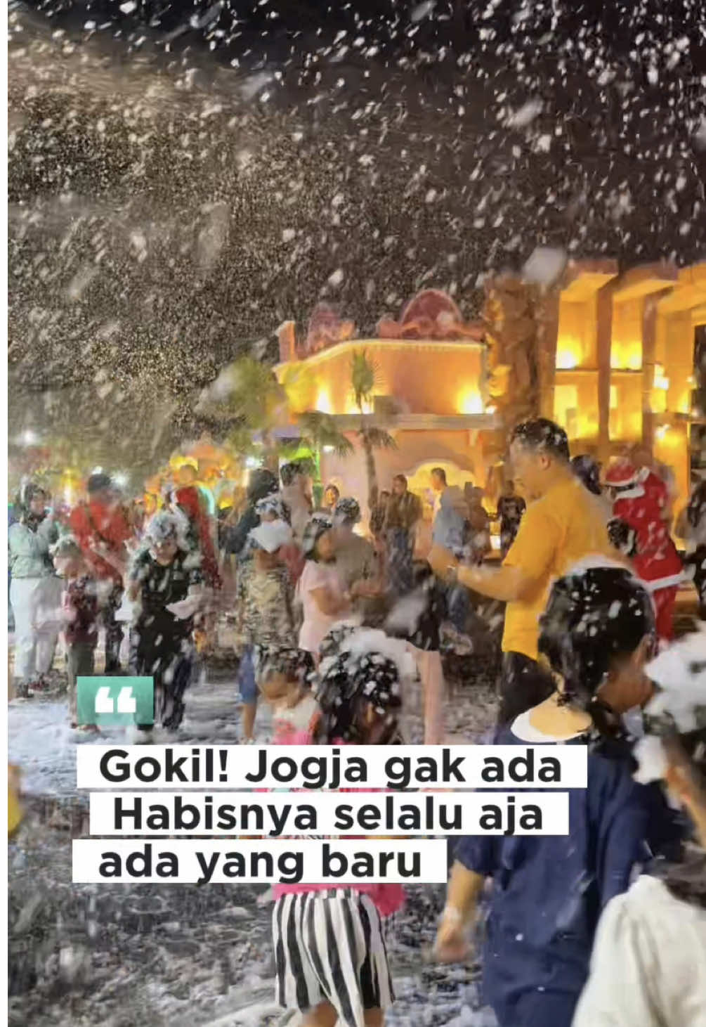 Ada yang baru tapi apa yaa? 🫣 Ibarbo Park Jl. Magelang KM.14, Sleman, Yogyakarta 📍Magical Snow Show SETIAP HARI | 18.30 🔥 @IBARBO PARK  #wisatajogja #musimsalju #ibarbopark #wisatamalamjogja #wisatabarujogja #fyp #jogjaexplore 