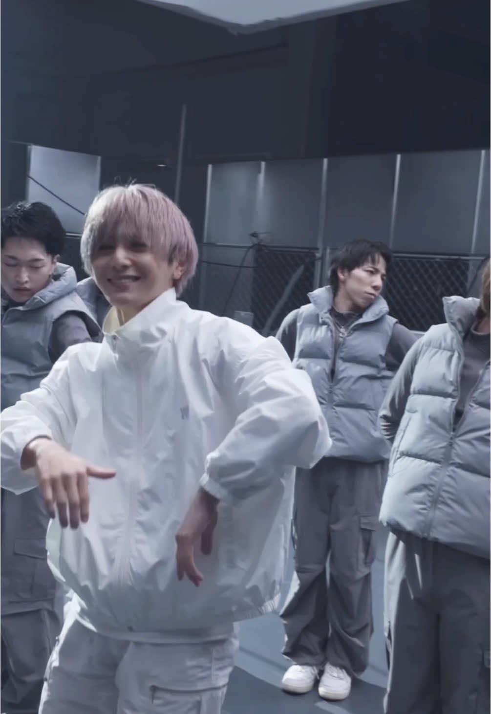 #SWITCH -Dance サビver.- Dance Practice is on YouTube. Check it out!🦝 🎼Stream & Download!! #RyosukeYamada #山田涼介 