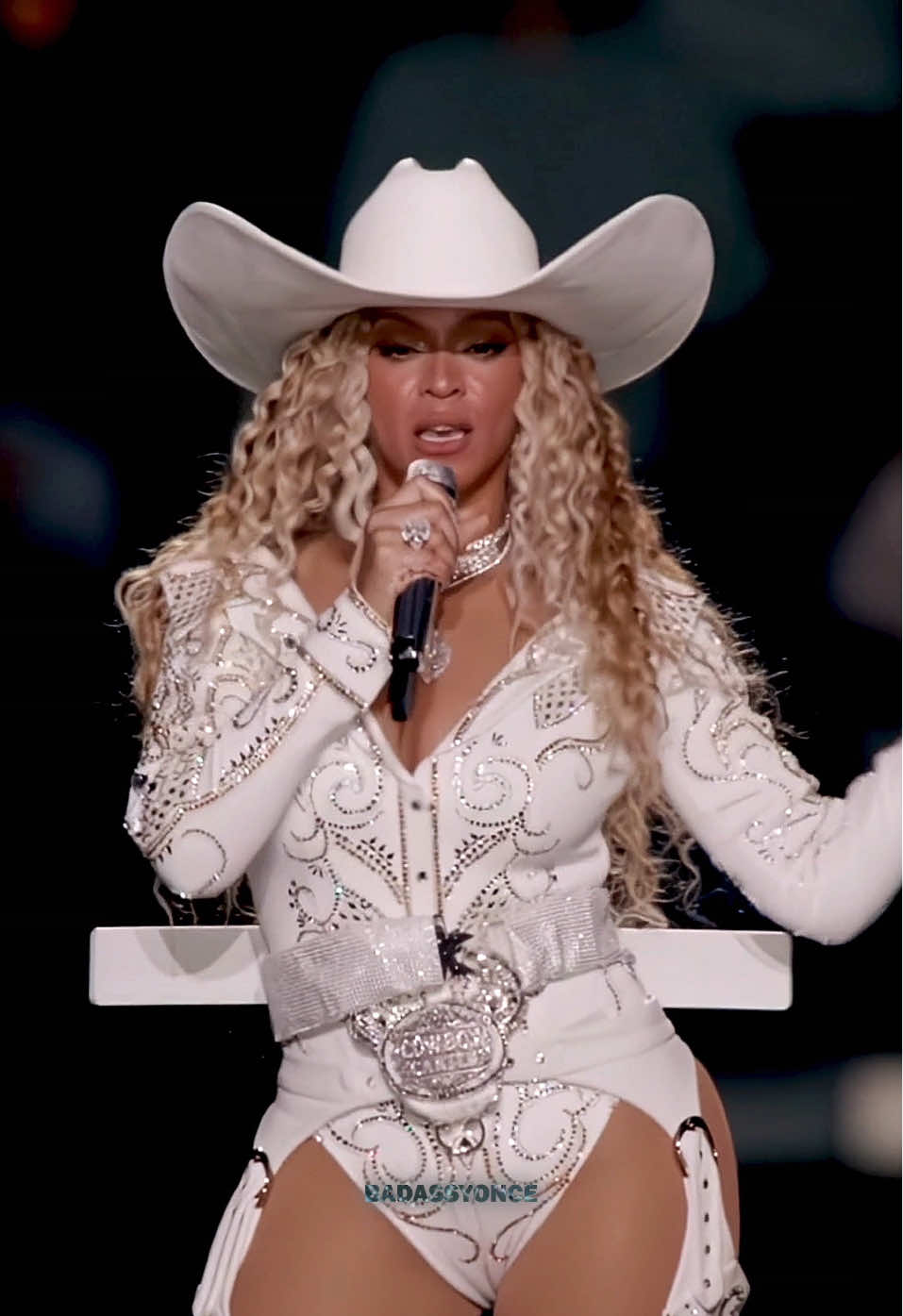 Texas Hold ‘Em 🌟 #beyoncé #halftimeshow #nfl #netflix #texasholdem #cowboycarter #beyhive #houston #texas 