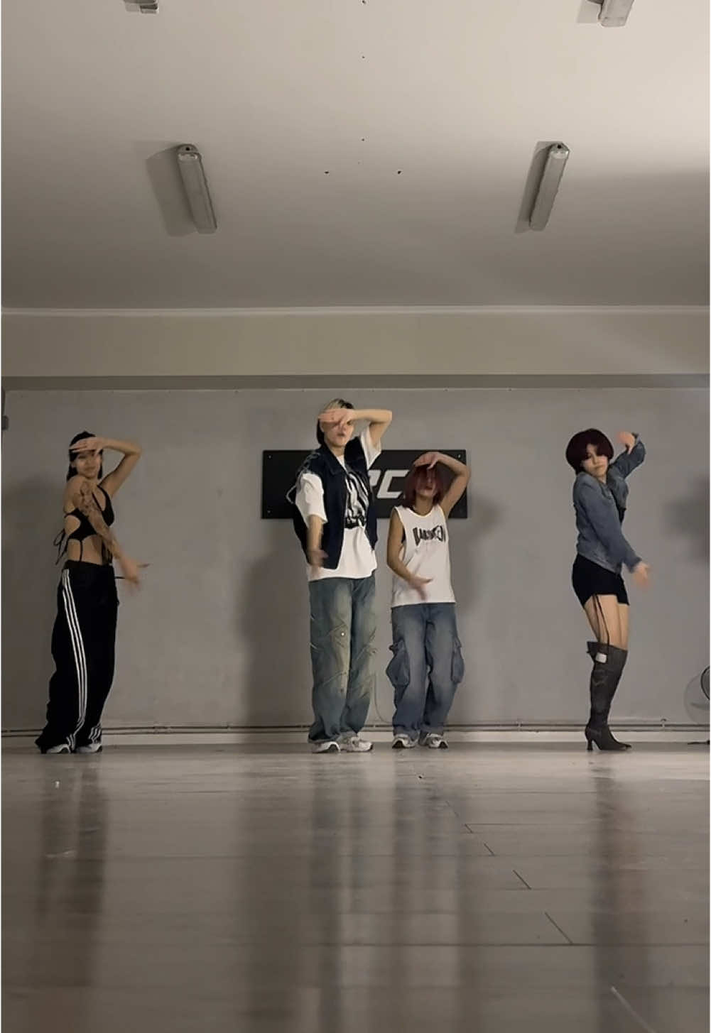 @KARD by @ikkigai @kami. @anel @mako @ксюшка #fyp #almaty #kavavii #dance #cover #kpop #coverdance #kard #cake #kardcake 