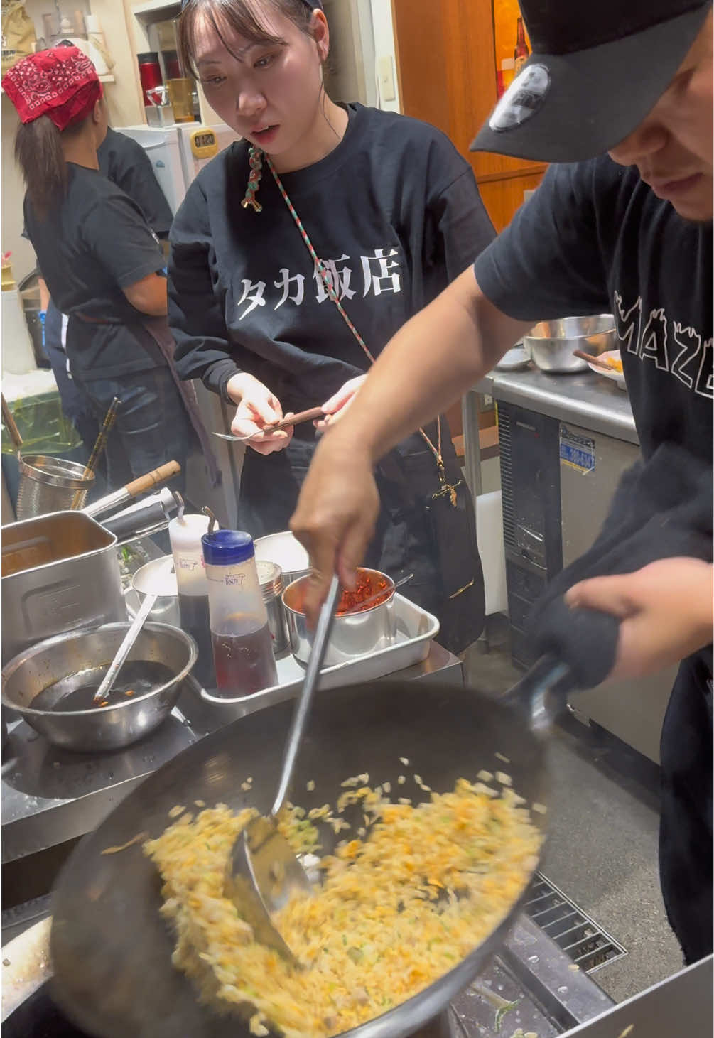 麻辣チャーハン指導🔥 #タカ飯店 #新山直人 #niiyamanaoto #niiyamafriedrice #チャーハン動画 #町中華 