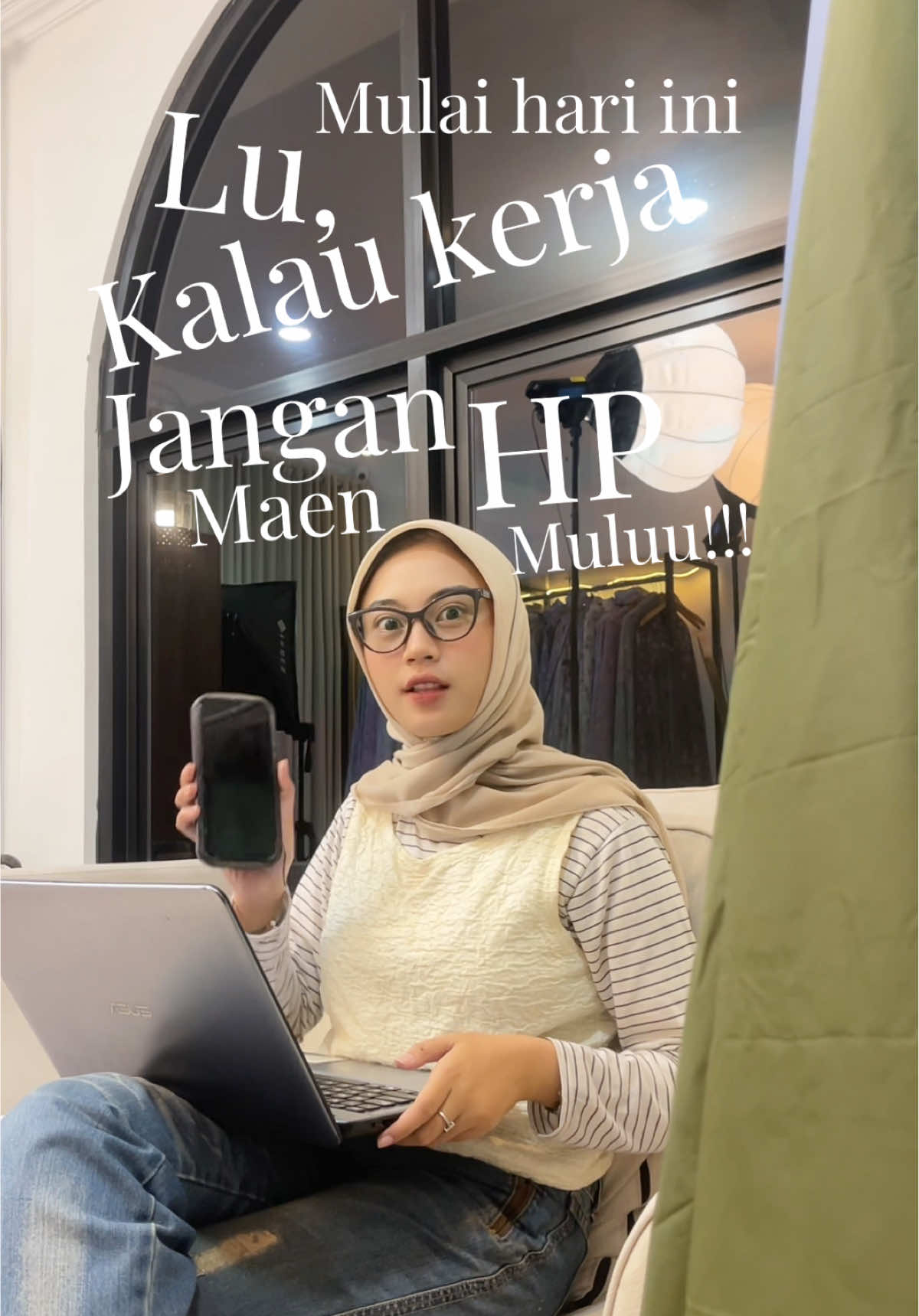 Terserah loe deh boss!!! 💆🏻‍♀️ #tahunbaru2025  #happynewyear2025  #IndahnyaDalamBersujud  #hiramukena  #Mukena  #parasutkorea  #mukenatravel  #mukenahcantik #mukenapremium  #mukenamurah  #mukenamini  #fyp 