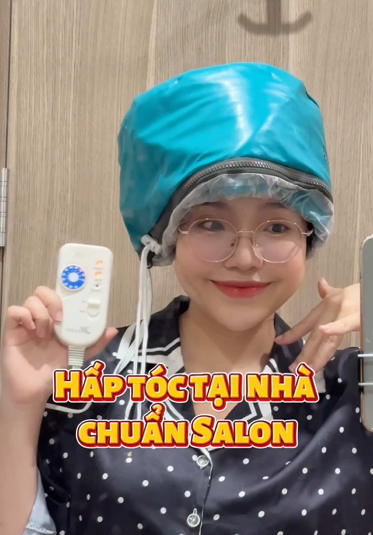 Máy hấp tóc tại nhà này tiện thực sự, lại tiết kiệm chi phí nữa chứ #mevaemcomne #muhaptoc #haptoctainha 