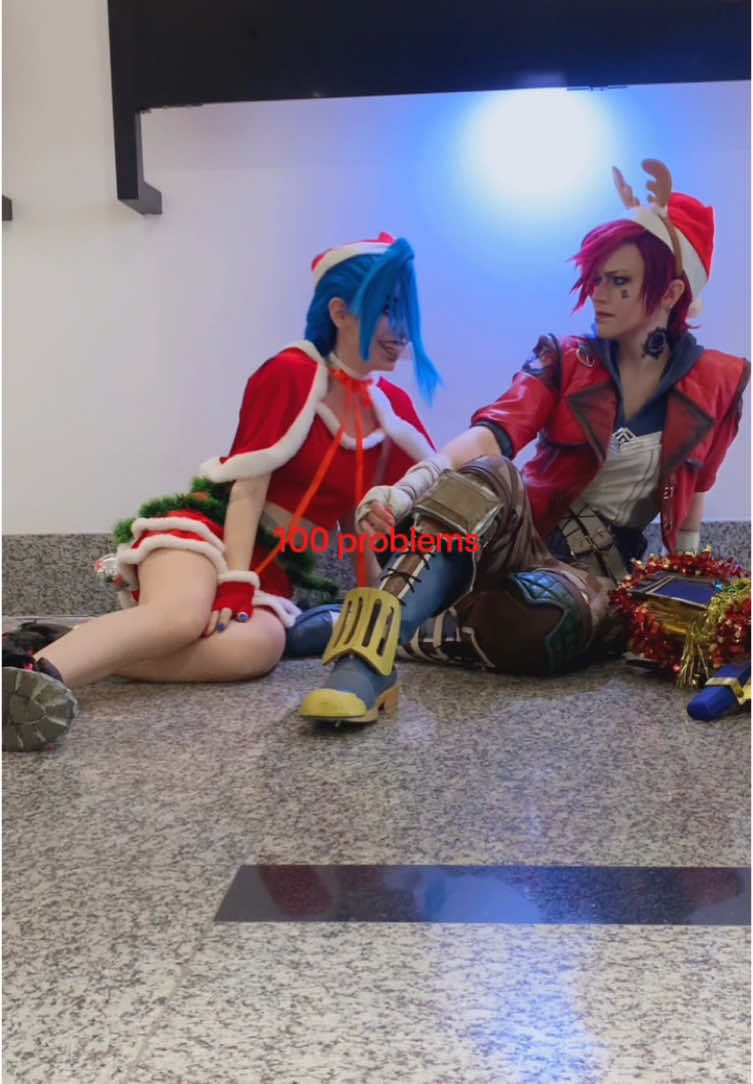 aquele amor que NÃO compensa 😍💙 #jinx#vi#cosplay#arcane#christmas @⚜ Inuki Prince ⚜ #CapCut 