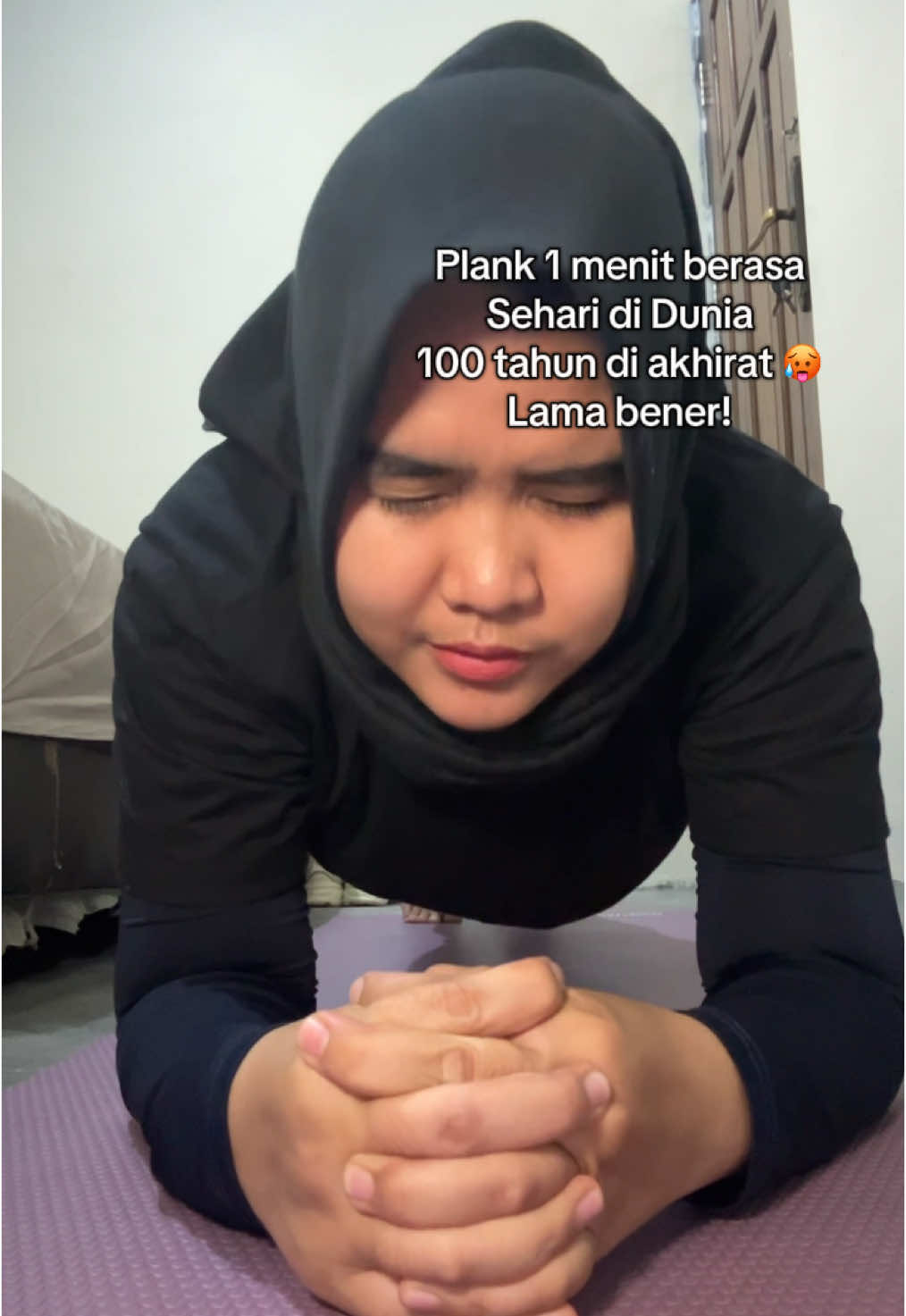 Yang ngerasa hari ini lama banget cobain Plank 1 menit 🤭. Gitu kok start 5 menit 😶‍🌫️  #plank  