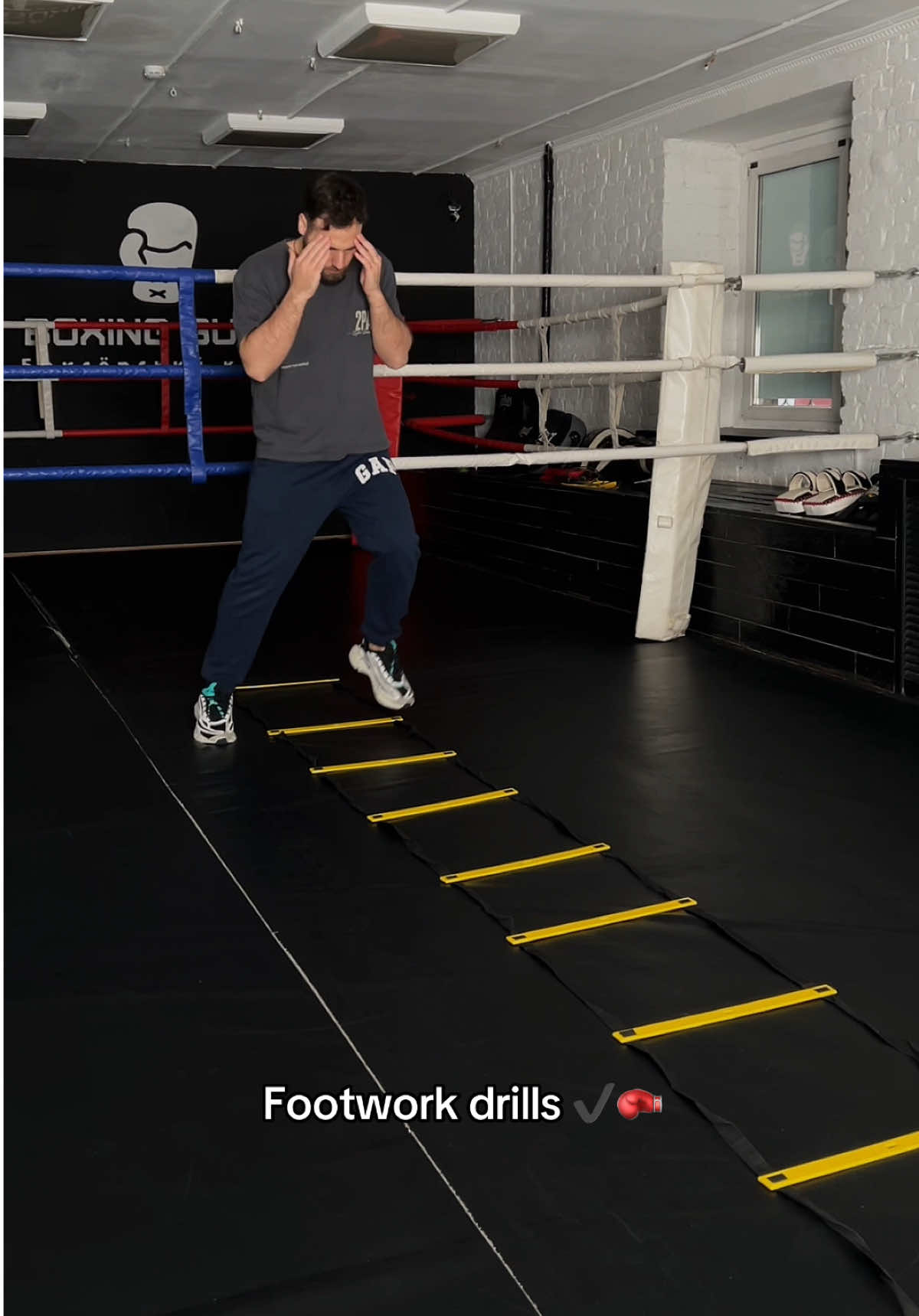 Footwork drills ✔️🥊 #boxingtraining #boxingcoach #boxingtrainer #boxingtips #boxingskills #boxingworkout #boxingmotivation #boxingtechnique #boxingtechniques #boxingteaching #boxingfitness #footwork #footworkdrills #boxingfootwork #recommendations #fyp