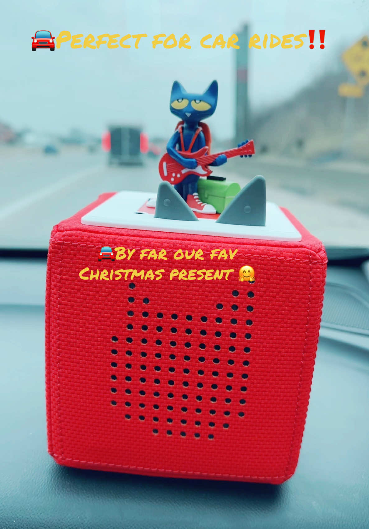 By far my kiddos fav Christmas gift! 🎁 #tonies #toniesbox #petethecat #gift #giftidea #kidstoys #toys 