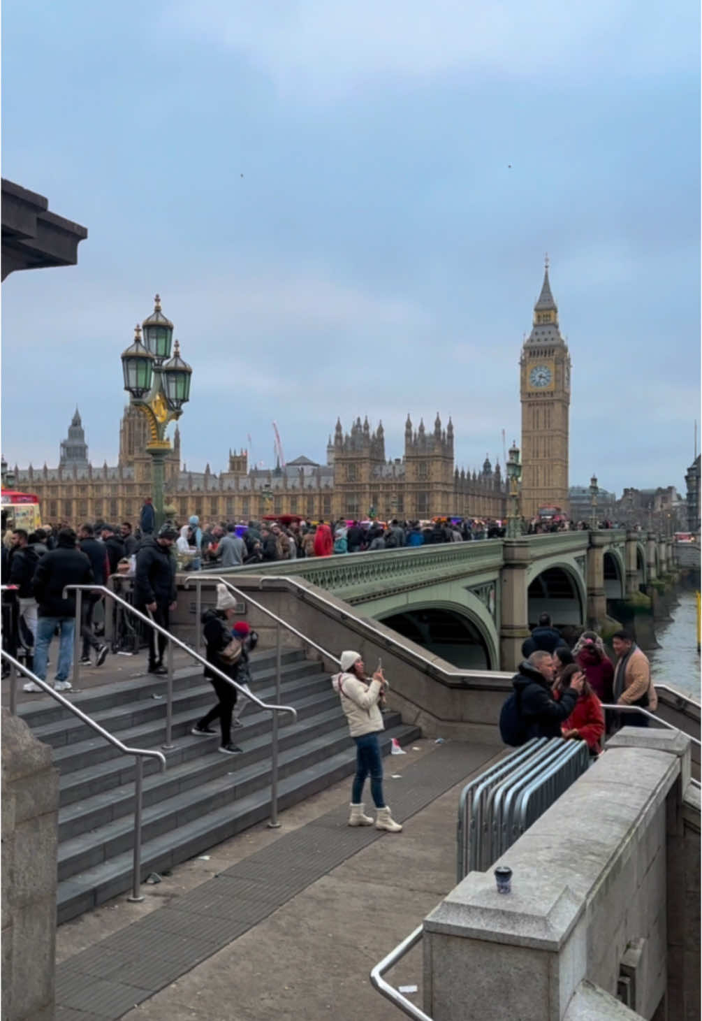 London in Day Vs London in Night 🏙️🌌#london #tiktok #fyp #الشعب_الصيني_ماله_حل😂😂😂 