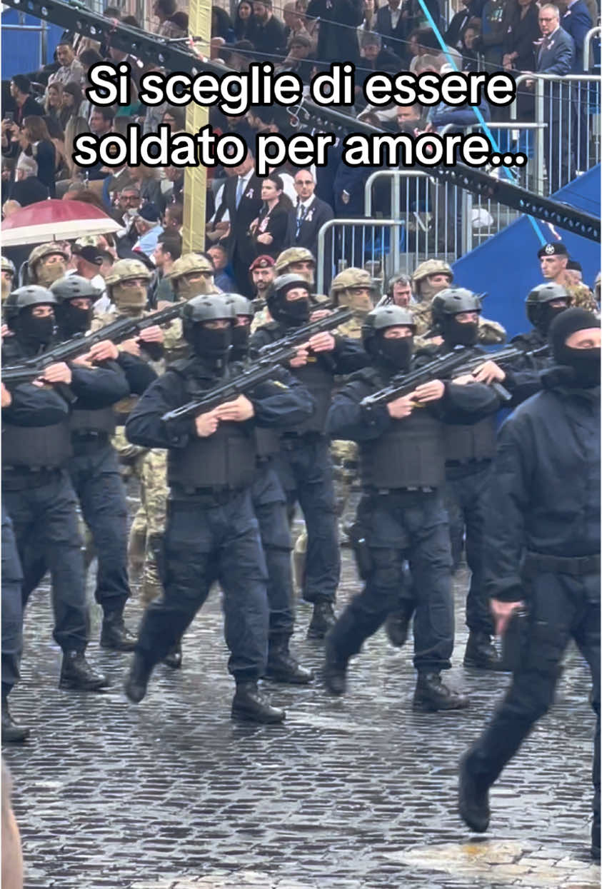 #esercito #soldato #soldier #giorgiameloni #meloni #military #militarytiktok #militare #testedicuoio 