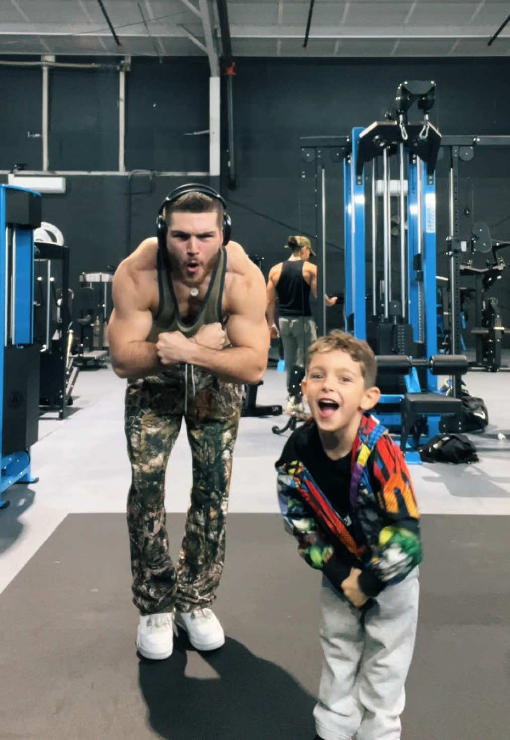 Took Luca to the gym to get swole with Dad💪🏼😎 @ug.gymocala   #fyp #vasquezboys #fathersonduo #gym 