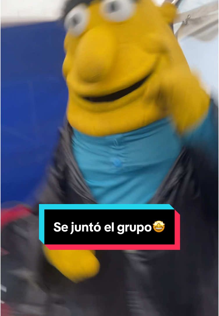 Se juntó el grupo😎 Próximo show: 29 de Diciembre plaza Sotomayor Valparaíso 12pm #Cachureos #Marcelo #LaMosca #baile #show #alucines📿🧿🙈 #kikiriquelehaga #meahogo #pollo #GatoJuanito #Epidemia #Santiago #concierto #televisionchilena #entretenimiento #niño #kids #musicainfantil #infantil #tvchilena #fyp #parati #Chile #tiktok #tiktokchile #Santiago #musictok #comedia #circo #payaso #Viral #viralvideo #paratiiiiiiiiiiiiiiiiiiiiiiiiiiiiiii #fy #lentejas #fyp 