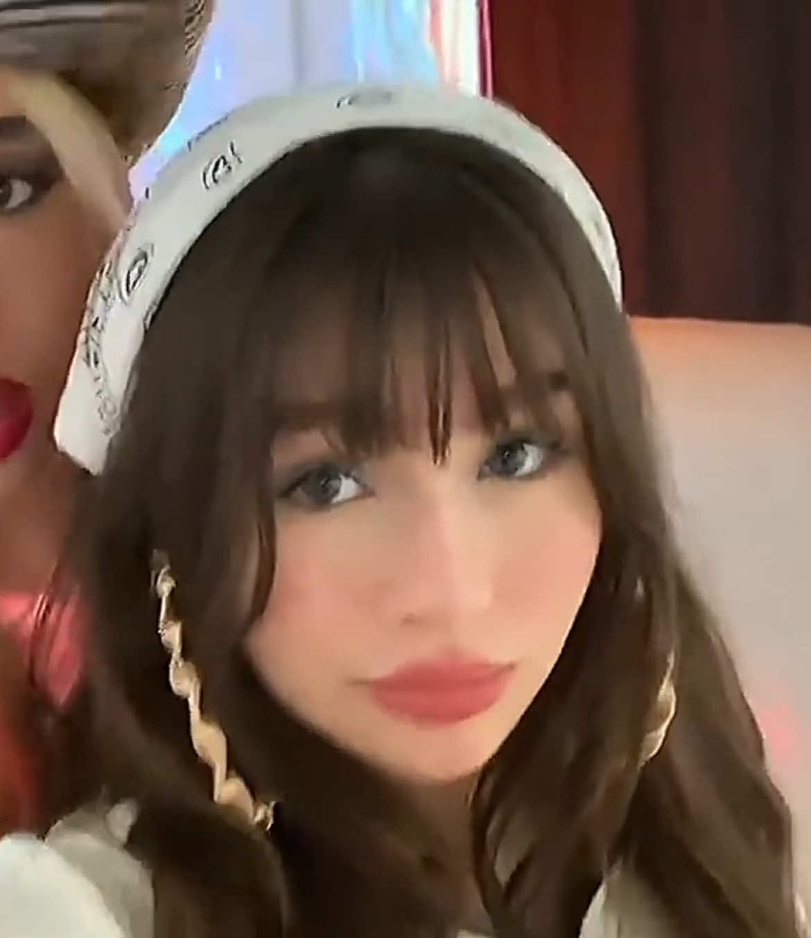 oh to be a teenager in nyc / #malinaweissmanedit #malinaweissman #aseriesofunfortunateevents #violetbaudelaire #asouebooks 