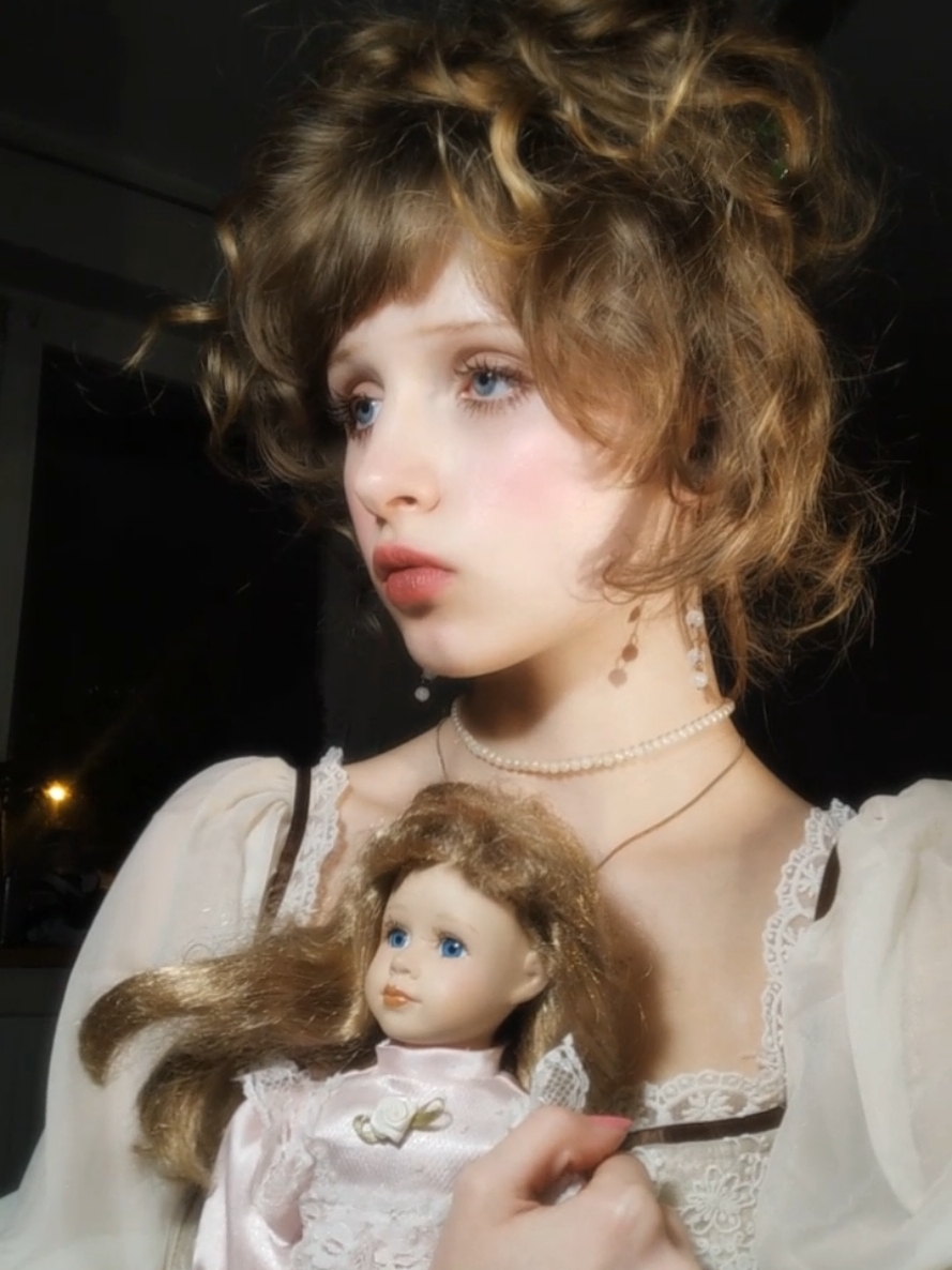 #dollcore #vintage #porcelaindoll #victorian #dolly #morute  #olddoll #vintagedoll #coquette #livingdoll