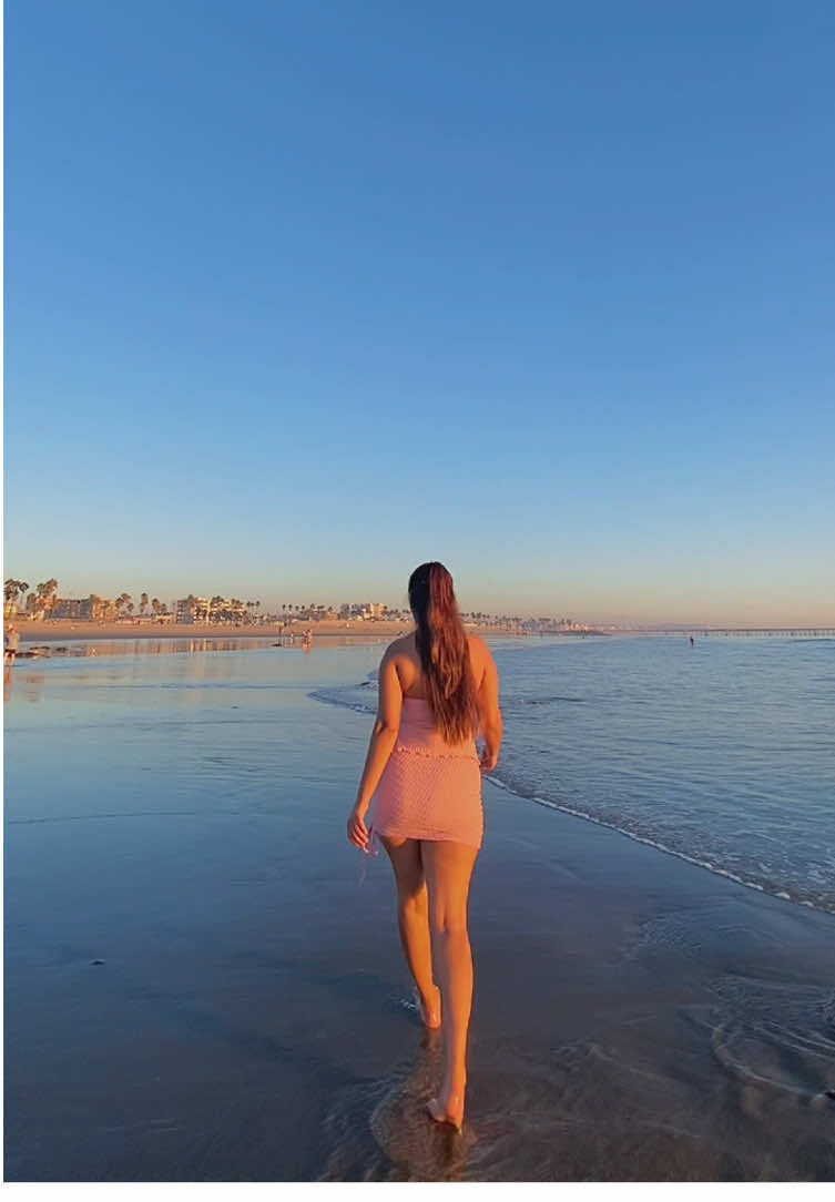 The best version of my life❤️ #fyp #venicebeach #beachgirl #beachvibes #santamonica #losangeles #viralvideo #trending #livingmybestlife #bestversionofme #usa_tiktok #nepus 