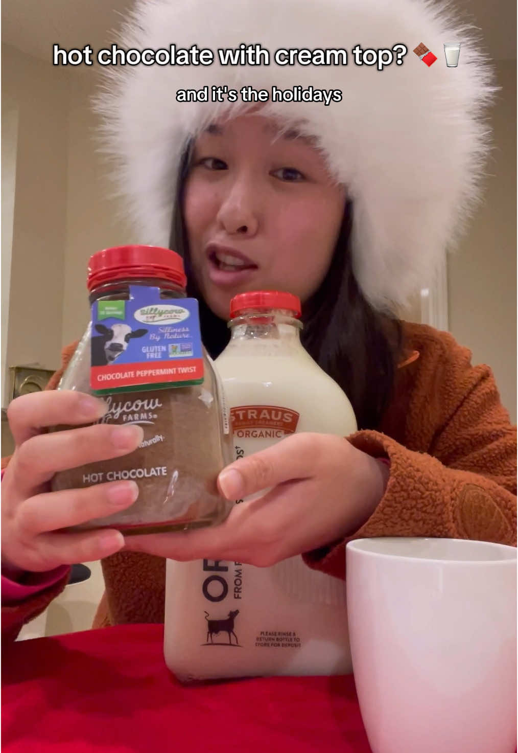 Replying to @lillie hot chocolate made with @Straus Family Creamery and silly cow cocoa is like no other 🫶🏼🥛🎄  #milktok #milkmukbang #tastetest #wholemilk #creamtop #strausmilk #hotchocolate #hotcocoa #sillycowfarms 