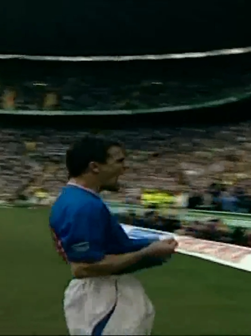 Nacho Novo 🇪🇸🫡 Un español que hizo historia en el Rangers F.C. ✅ Celtic 0-2 Rangers, 2005. 📍 ¡LEYENDA! 🌟 #nachonovo #rangers #footballtiktok  #goals #goal #rangersfc  #escocia  #footballgames  #paratiiiiiiiiiiiiiiiiiiiiiiiiiiiiiii  #leyenda #leyend #football #futbol #gol #futbolretro #futbolvintage  #celtic 