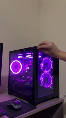 Finalmente meu gabinete novo chegou… 😍 #mancer #cv100 #gabinete #gamer #fps #rgb #risemode