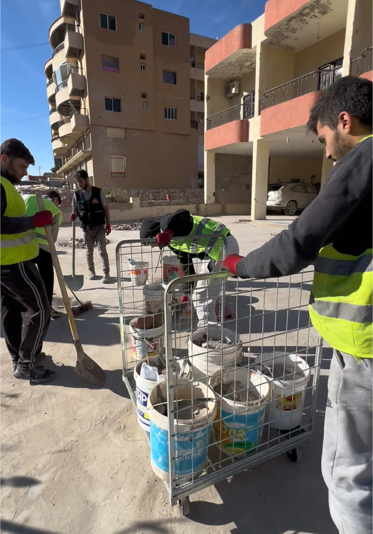 Work Team👷/ Public Works ⚒️🔥 More info : 78 87 47 11إكيب عمل 👷 أشغال عامة 🔥#daherswork🛠 #team_work💪 #lebanon🇱🇧 #beirut_lebanon #nabteih #jnoub❤️ #clean #cleanandclear #تنظيف #اشغال_عامة  #إكيب_عمل ⚔️👋