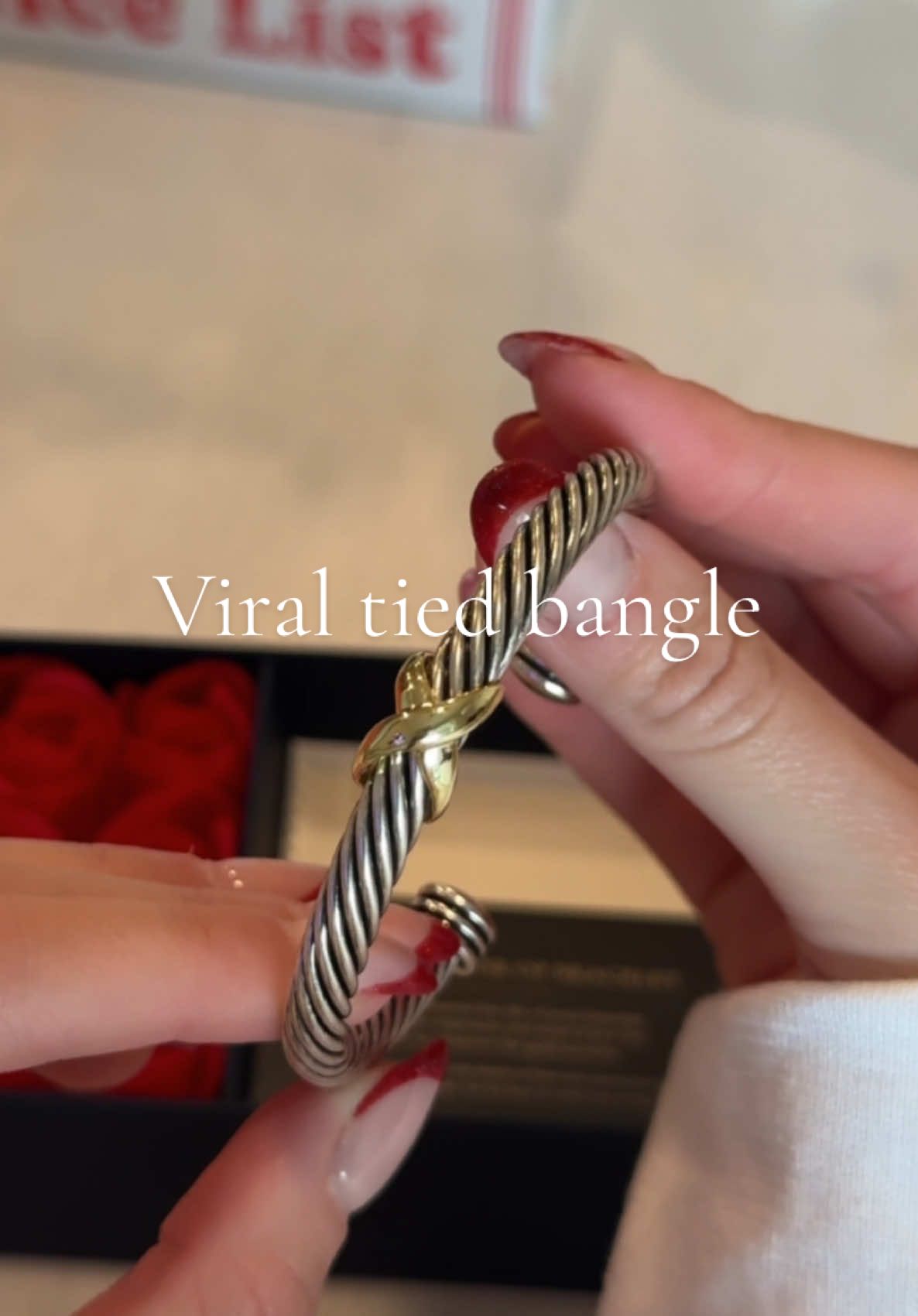 The price.. quality.. presentation… UNMATCHED!! #bangle #bangels #stylingbracelets #bracelet #twotonedjewelry #jewelry #tiktokshopfinds 