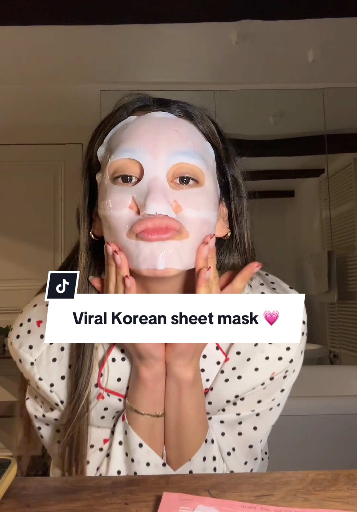 Get unready with me @Biodance #koreanskincarelagenmask #kbeautyskincare #kbeauty #sheetmask #glowyskin #glassskinroutine #overnightmask #biodance_collagen_mask #biodance #biodance_collagen_mask 