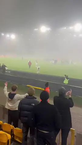 Manchester United players acknowledging the Manchester united fans in the away end after the abysmal performance against Wolves away #manchesterunited #manutd #mufc #ggmu #awaydays #PremierLeague #wolverhampton #wolves 