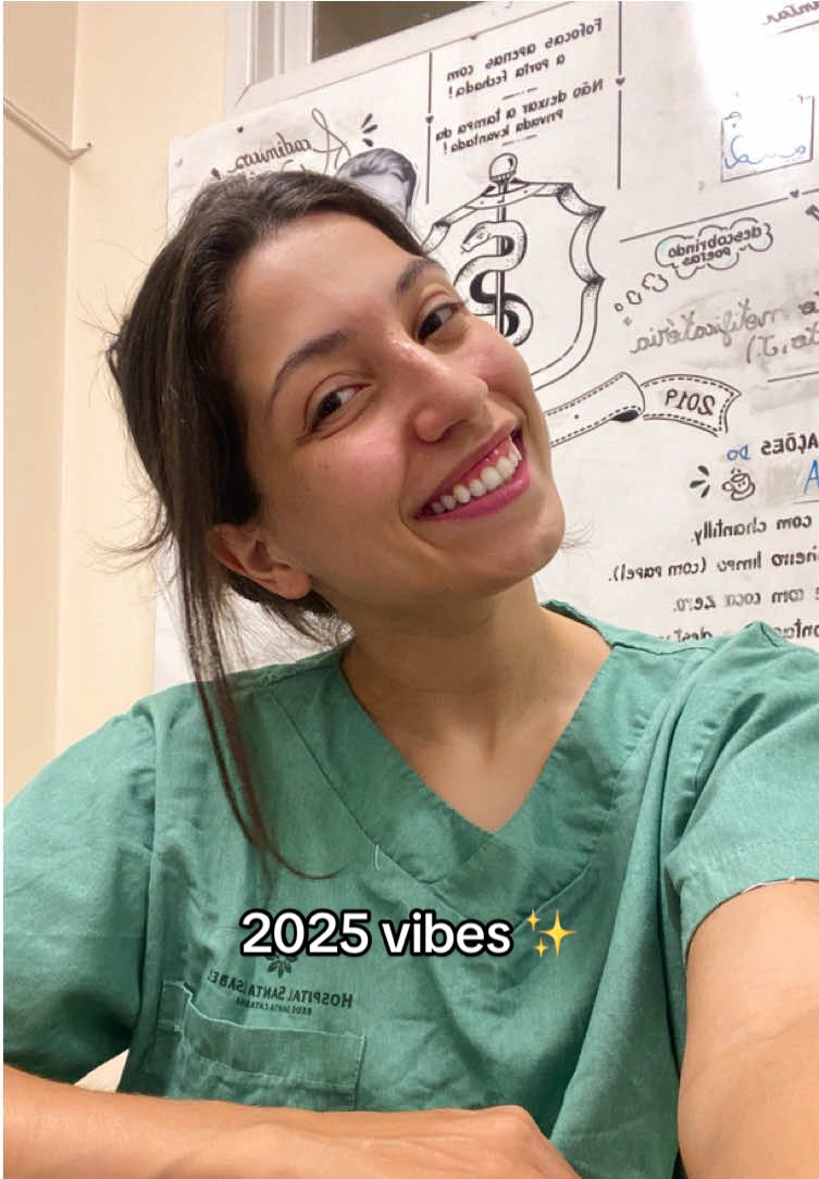 que 2025 me traga tudo aquilo que sempre sonhei ❤️✨ #2025 #newyear #foryou #medicina #visionboard #2025vibes 