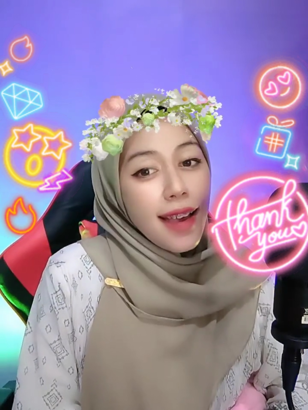 Terima kasih atas Hadiah luar biasa yang Anda kirim ke LIVE saya! Apresiasi Anda terhadap konten saya sangat berarti bagi saya. @𝗶𝗿𝗲𝗻𝗴𝗦𝗲𝗷𝗮𝗸𝗟𝗮𝗵𝗶𝗿 #livegift #garlandheadpiece #mahkotabunga 