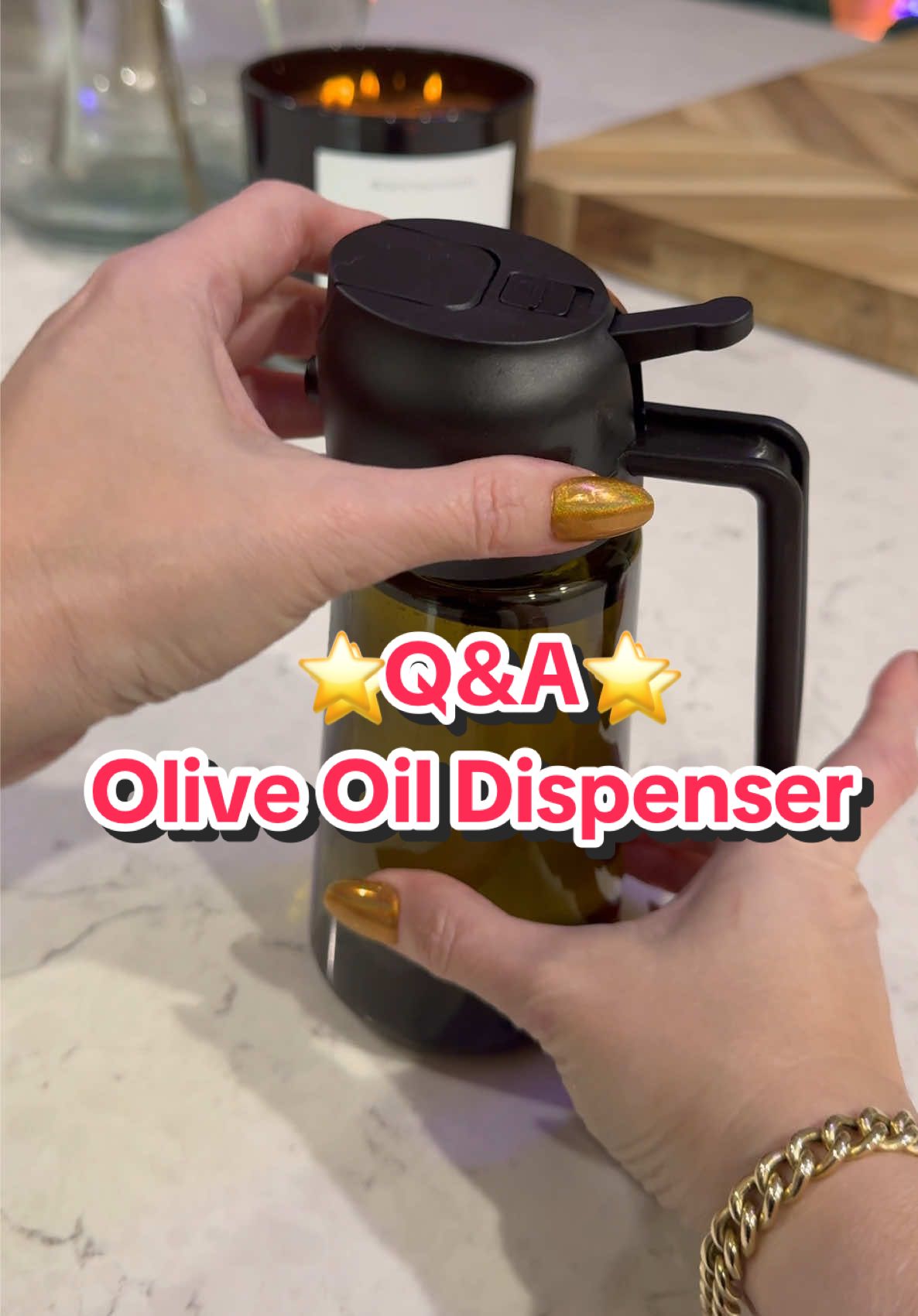 Replying to @emma ⭐️Q&A⭐️ Dad was right about This olive oil dispenser - it avoids too much/ spillage & overpoures💚 #kitchenhack #LifeHack #questionsandanswers 