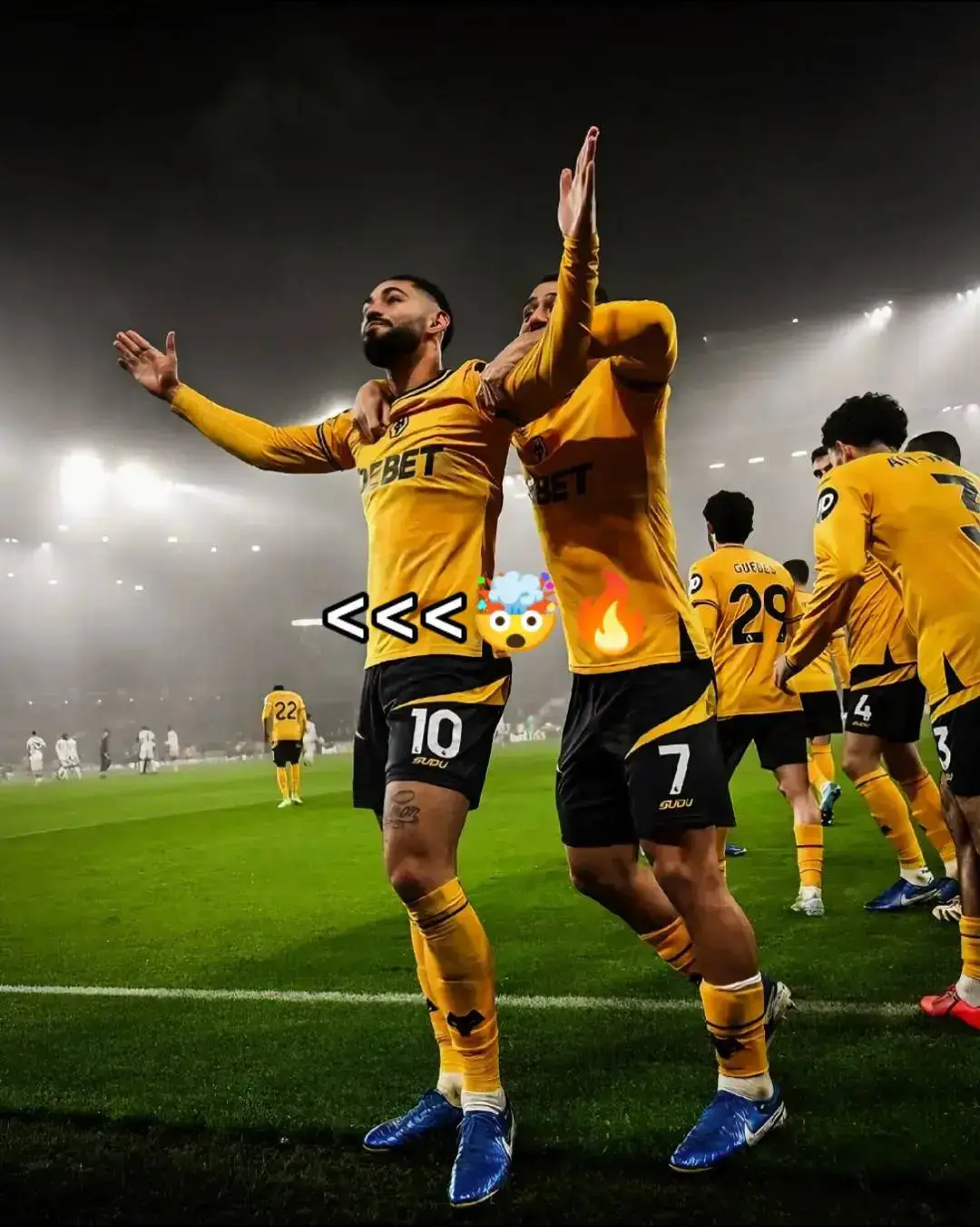 Matheus Cunha was not far behind and wanted to replicate Heung-Min Son's Olympic goal against the same league rivals. 🔥 #matheuscunha #cunha# #Excellent_English #fyp #wolves #foryou #manchesterunited #PremierLeague #gololimpico #gol #heungminson