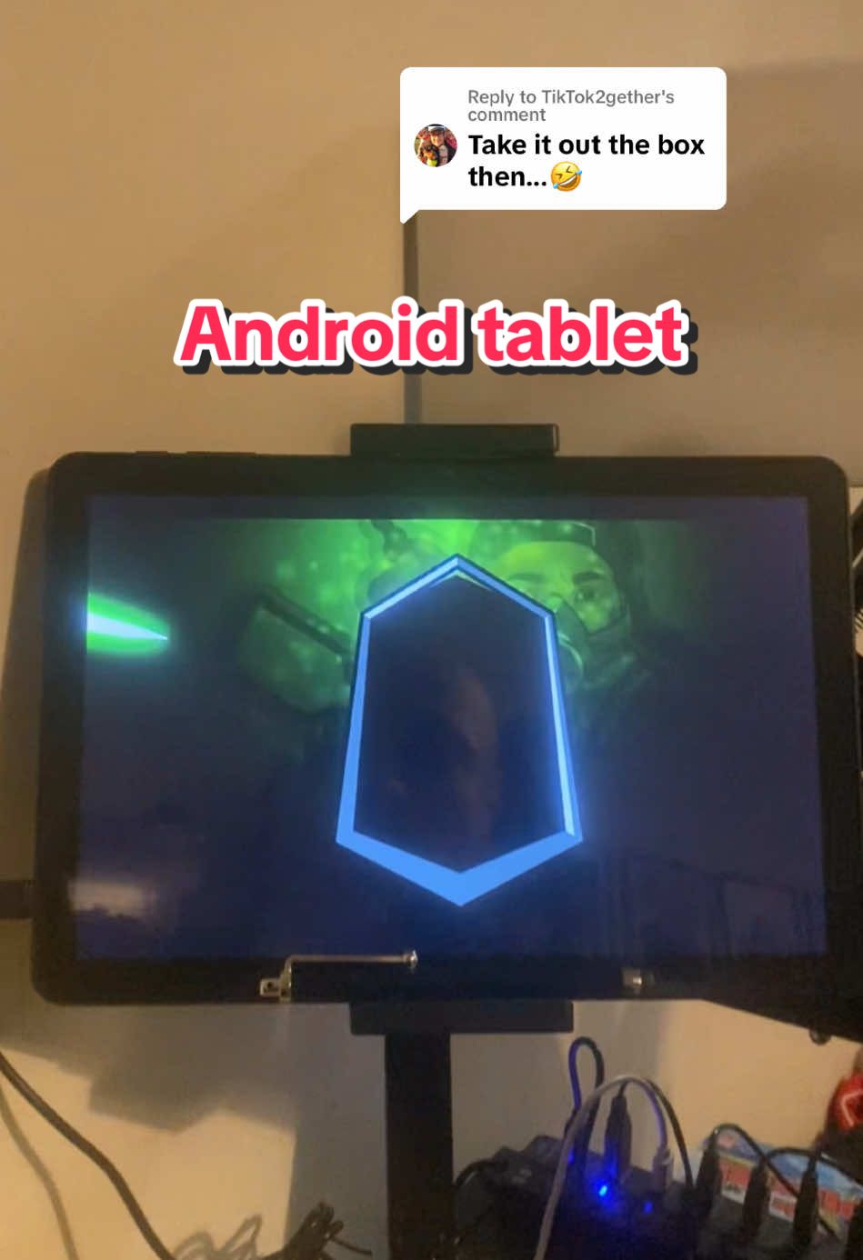 Replying to @TikTok2gether here is the 10.1” android tablet working #android #tablet #technology #tiktokmademebuyit #dealdrops 