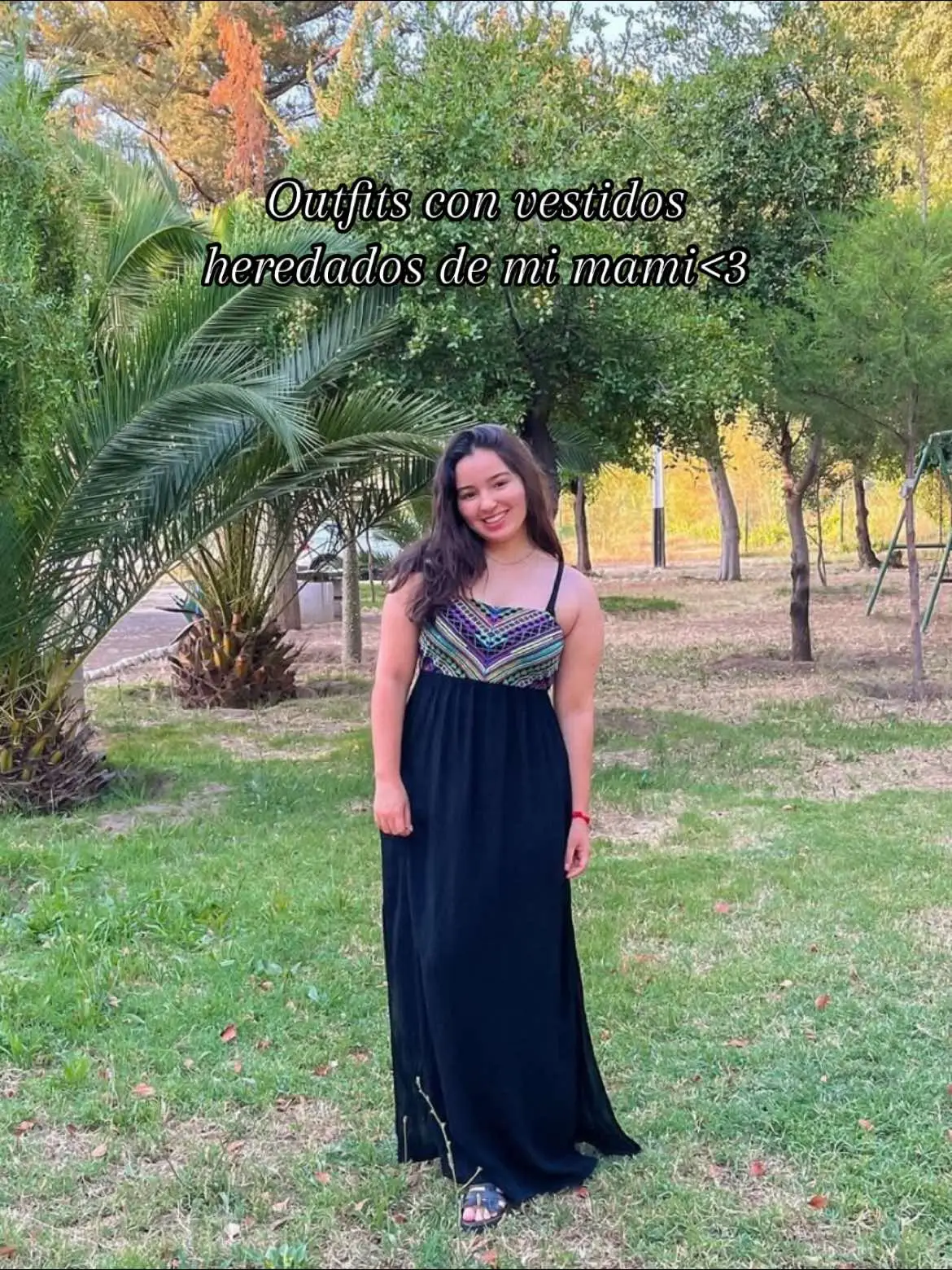 gracias señora mamá por darme outfits veraniegos jeje #outfit #outfitinspo #outfitoftheday #fashiontiktok #fashioninspo #dresses #moda #chile #ropa #clothes #girlssupportgirls #fyp #chiletiktok #chilena #summeroutfit #vestidos 