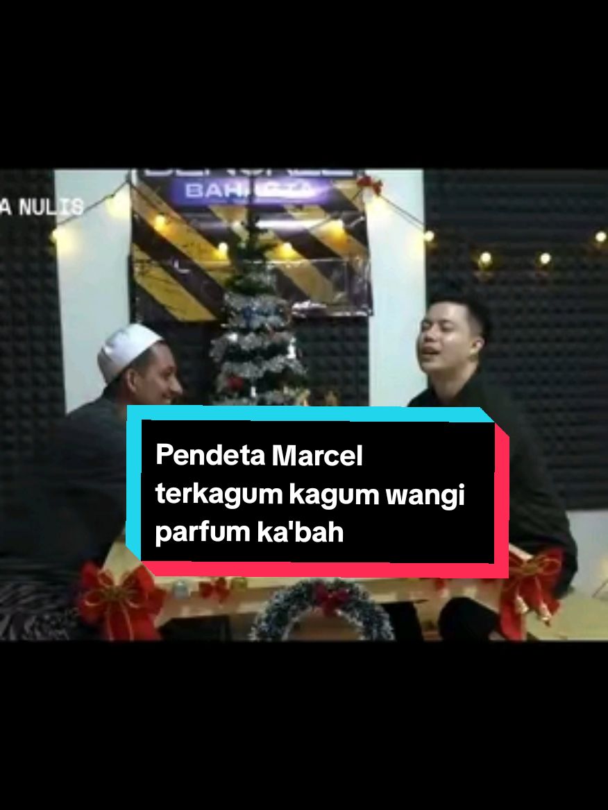 Membalas @ritsuki.story Pendeta Marcel terkagum kagum sama wangi mewahnya Parfum Ka'bah 🥰 #jedanulis #pendetamarcell #habibjafar #fyp #fypシ