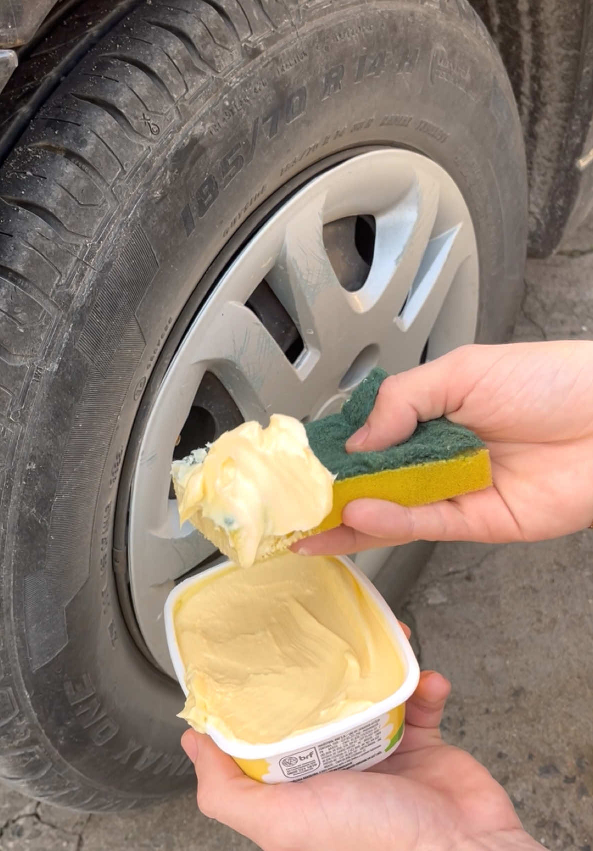 Learn how to make the best homemade tire renewer! #lifehacks #tires 