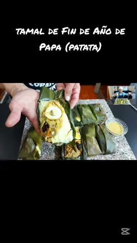 Tamal de fin de año de papa (patata) Ingredientes Hojas de achira 10 unidades Papa cocinada 5 unidades grandes o 500 gr o 1 libras Mantequilla 150 gr ( 1/2 taza con 2 cuchardas) Sal 3 gr Pimienta 1 gr  Huevos 2 unidades Relleno  Pechuga de pollo cocinada Cebolla paiteña 1/2 unidad Pimiento rojo 1/2 unidad Pimiento verde 1/2 unidad Puré de un tomate Pasta de Maní 40 gr ( 2 cucharadas) Ajo 3 dientes picado o una cucharada de pasta de ajo Aceite achiote 45 ml ( 3 cucharadas) Hierbitas picadas ( cilantro ) al gusto  Fondo de pollo donde se cocinó la pechuga (1/2 taza) 120 ml Sal  Pimienta 1 gr ( una pizca) Comino 2 gr ( 2 pizcas) Huevo cocinado 2 unidades Aceitunas Pasas #coneltoquedeluis #tamales #tamaldepapa #recetasecuador #tamalesecuador #singluten #viral 