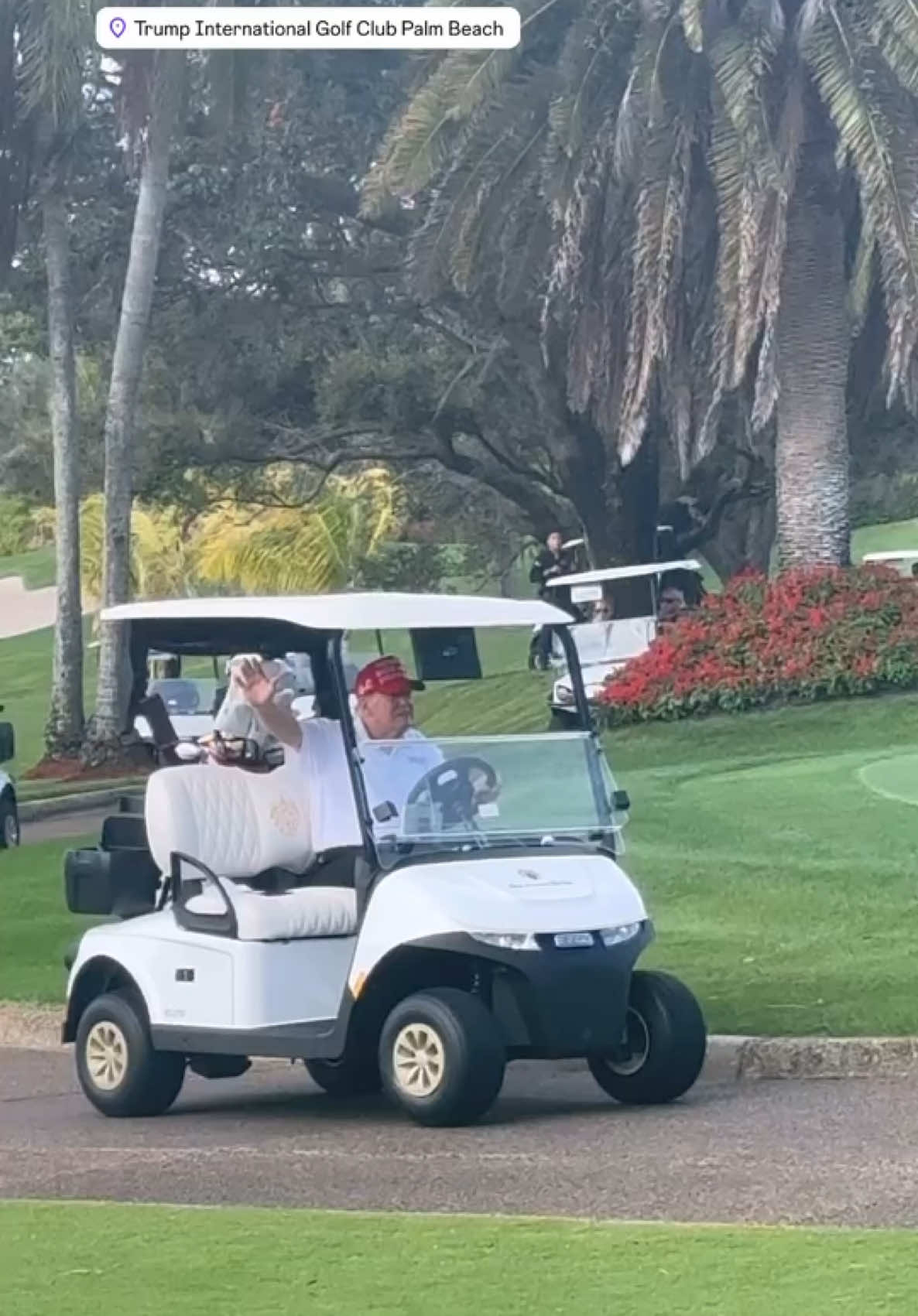 Your next President, PRESIDENT-ELECT DONALD J TRUMP, playing golf today at the beautiful Trump International Golf Club Palm Beach!! TRUMP-VANCE 2024! #MAGA #donaldtrump #trump2024 #palmbeach #florida #trumpgolf @realdonaldtrump @teamtrump @trumpwarroom @whitehouse45 @trumpgolfpalmbeach @trumpgolf 📸: @kleind 🇺🇸⛳️🌴☀️